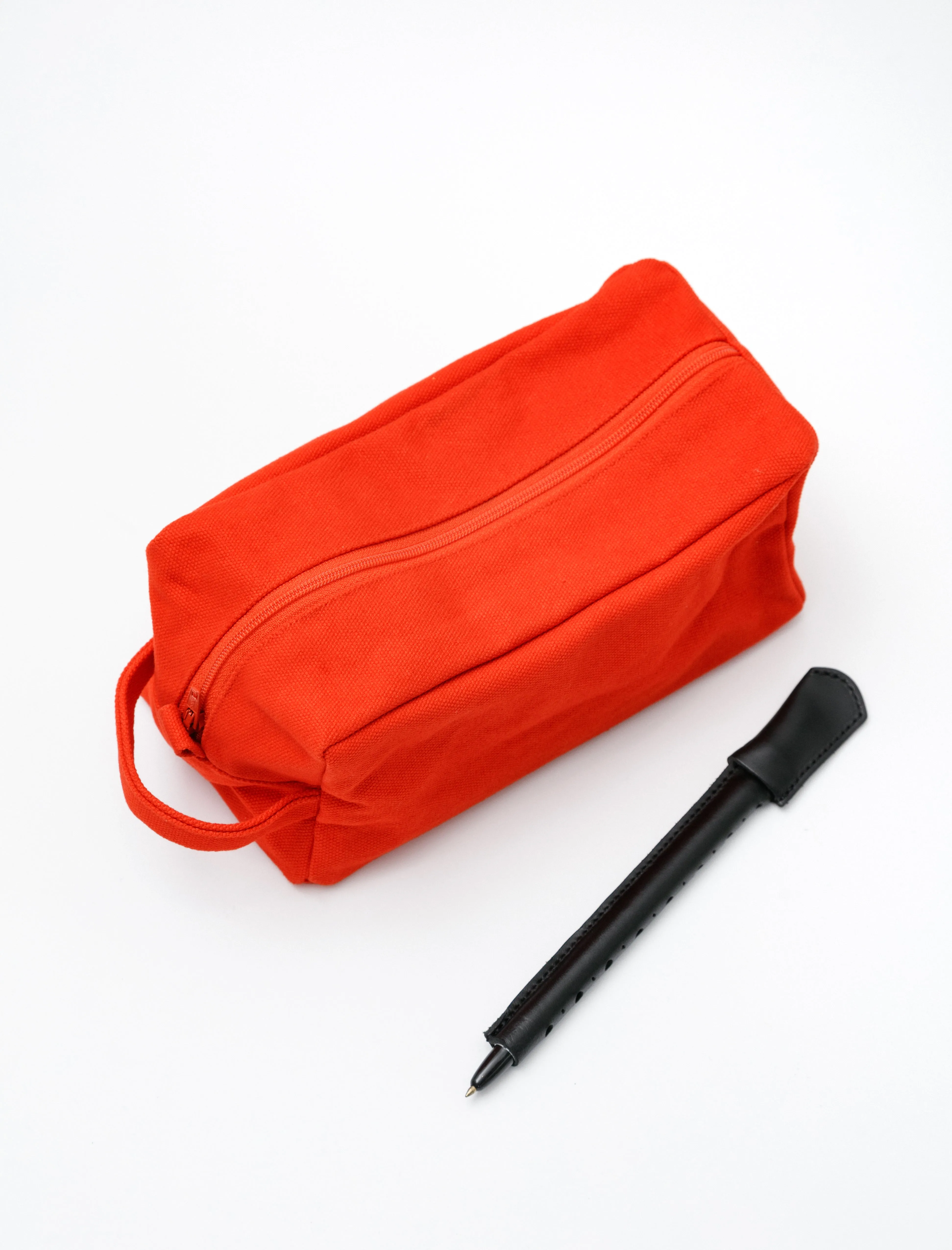 Cotton Teeya Zippered Bag Tomato sold by SHOP NEIGHBOR product image thumbnail 3