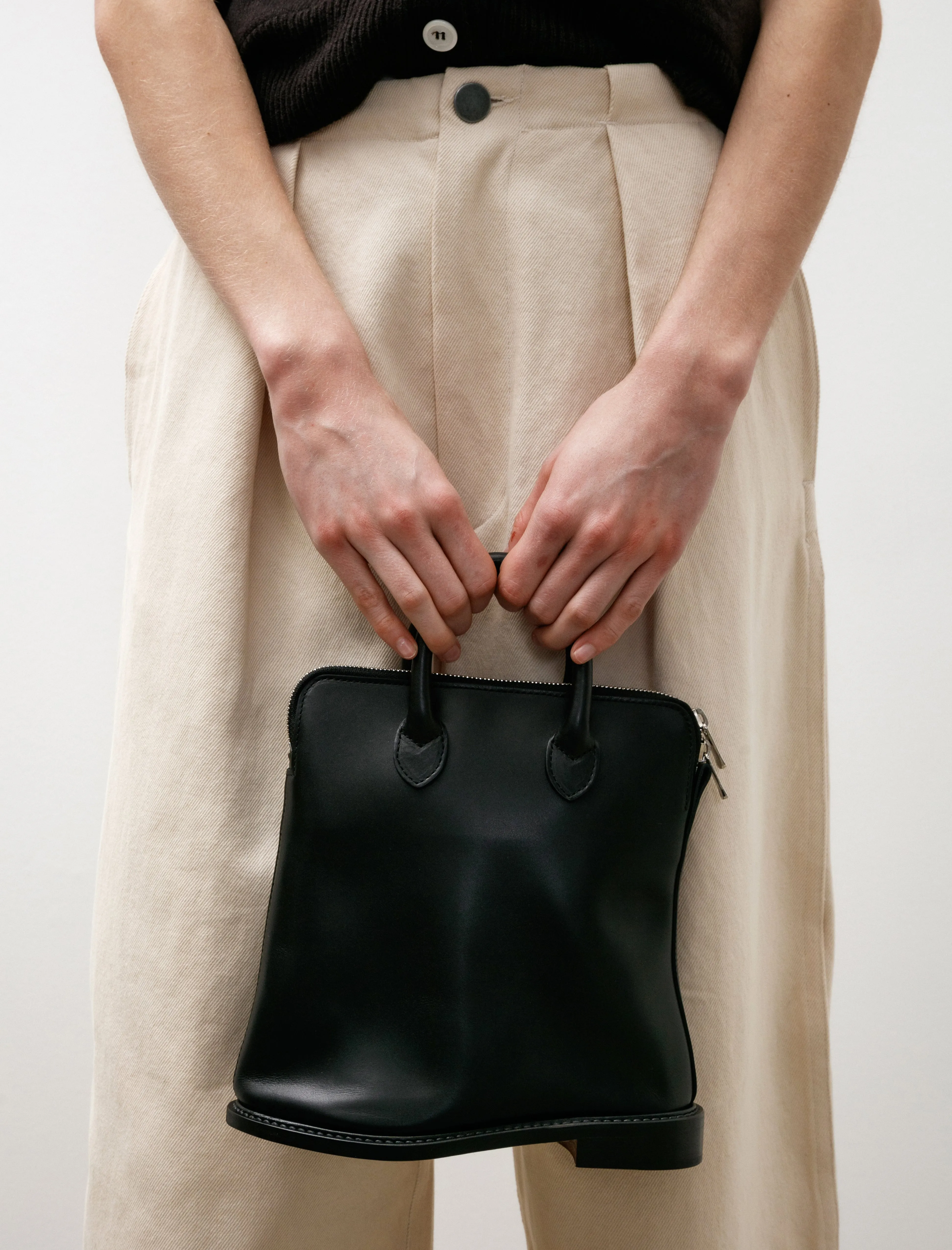 Shoe Bag Small Black sold by SHOP NEIGHBOR product image thumbnail 2