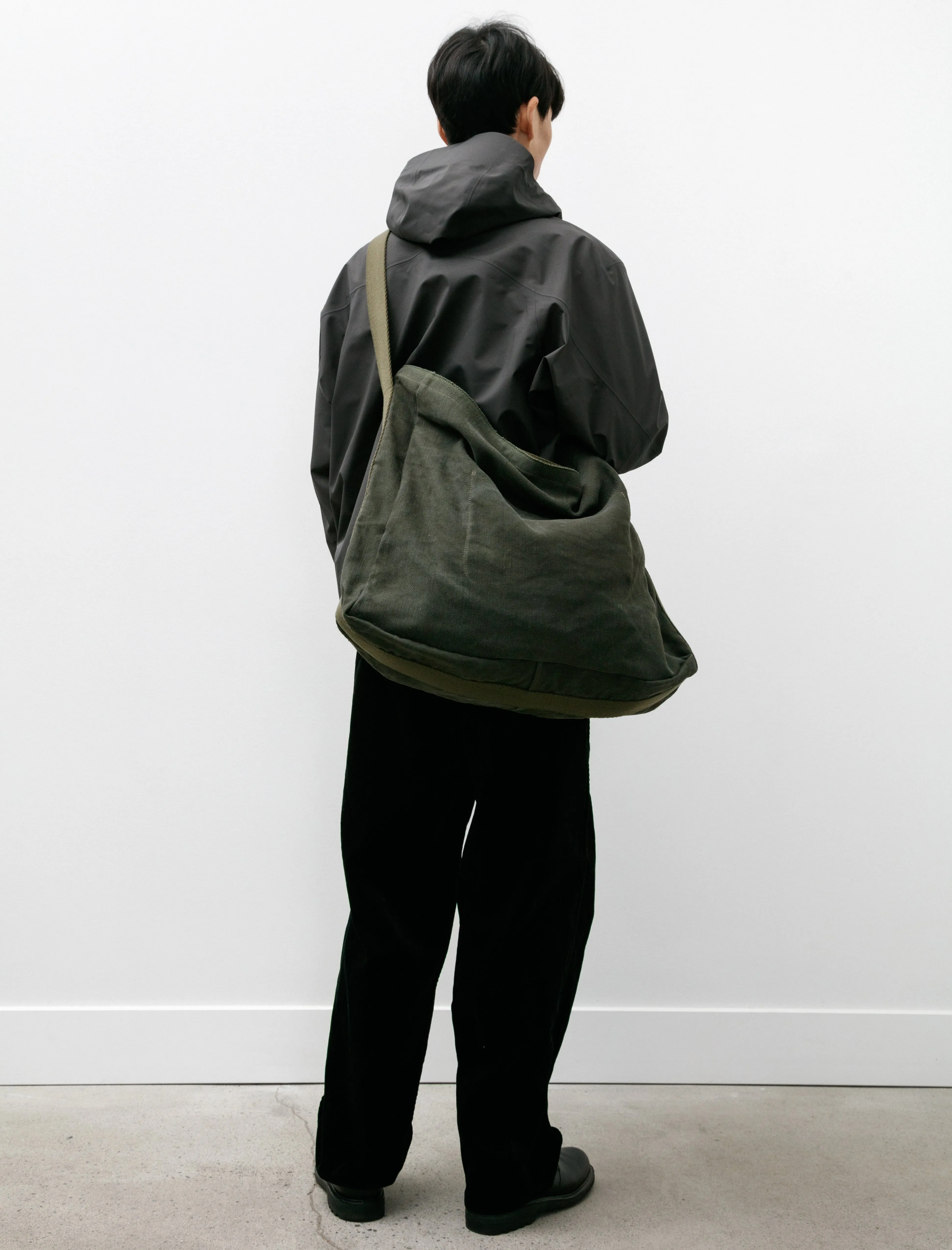 Square Shoulder Bag Big Khaki Green sold by SHOP NEIGHBOR product image thumbnail 2