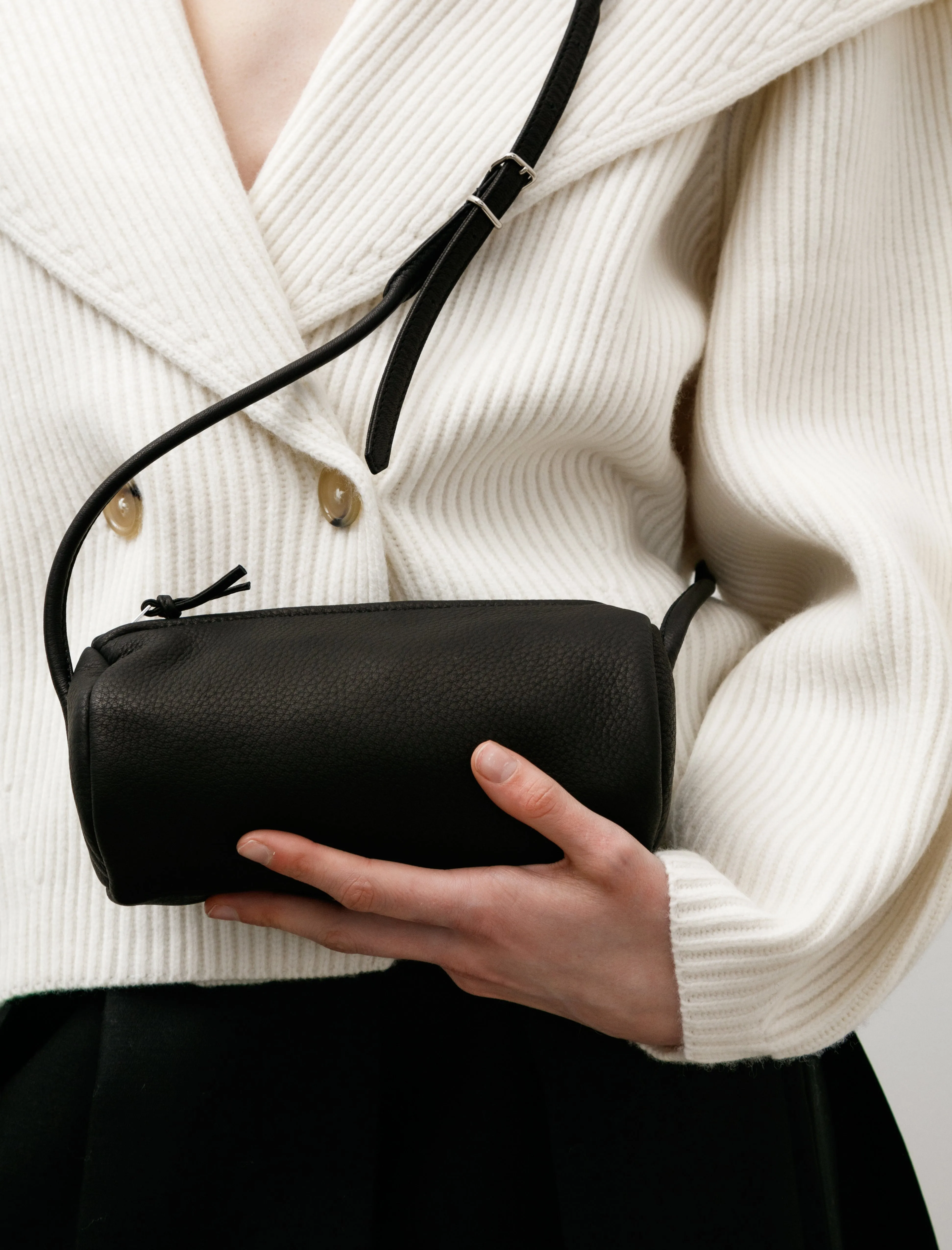 Cylinder Shoulder Black sold by SHOP NEIGHBOR product image thumbnail 2