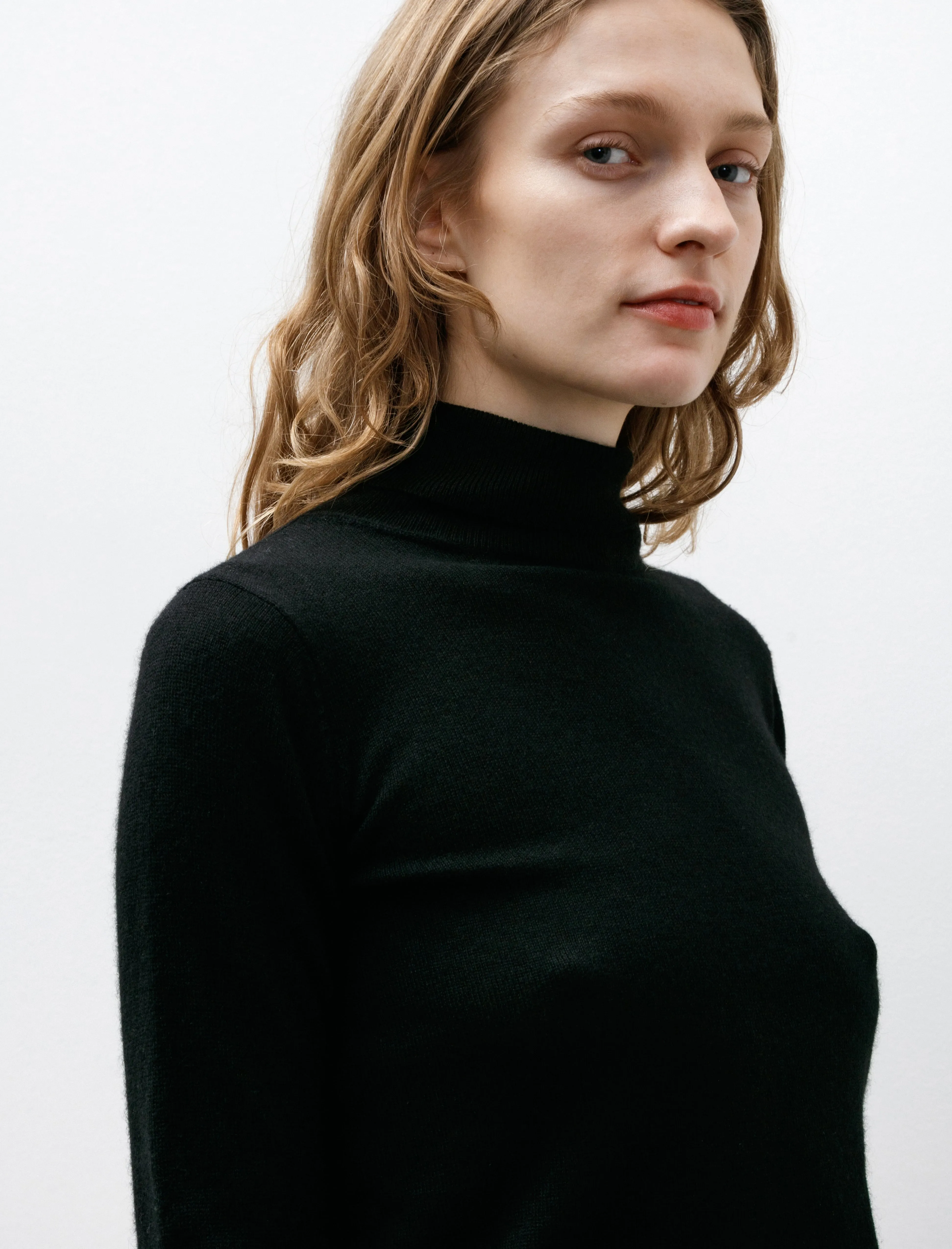 Silk Cashmere Turtleneck Black sold by SHOP NEIGHBOR product image thumbnail 3