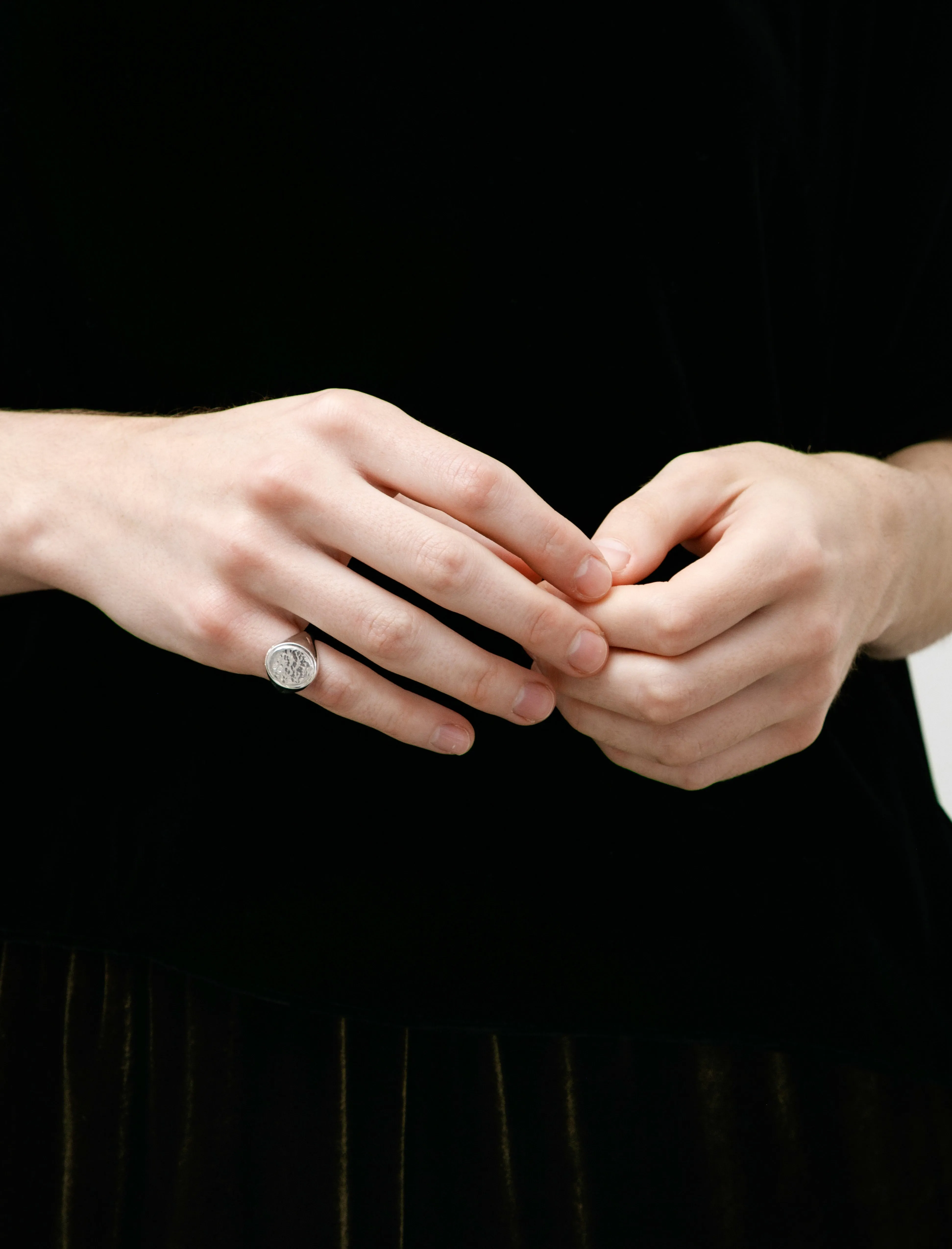 Oval Signet Ring W Hammered Silver sold by SHOP NEIGHBOR product image thumbnail 3