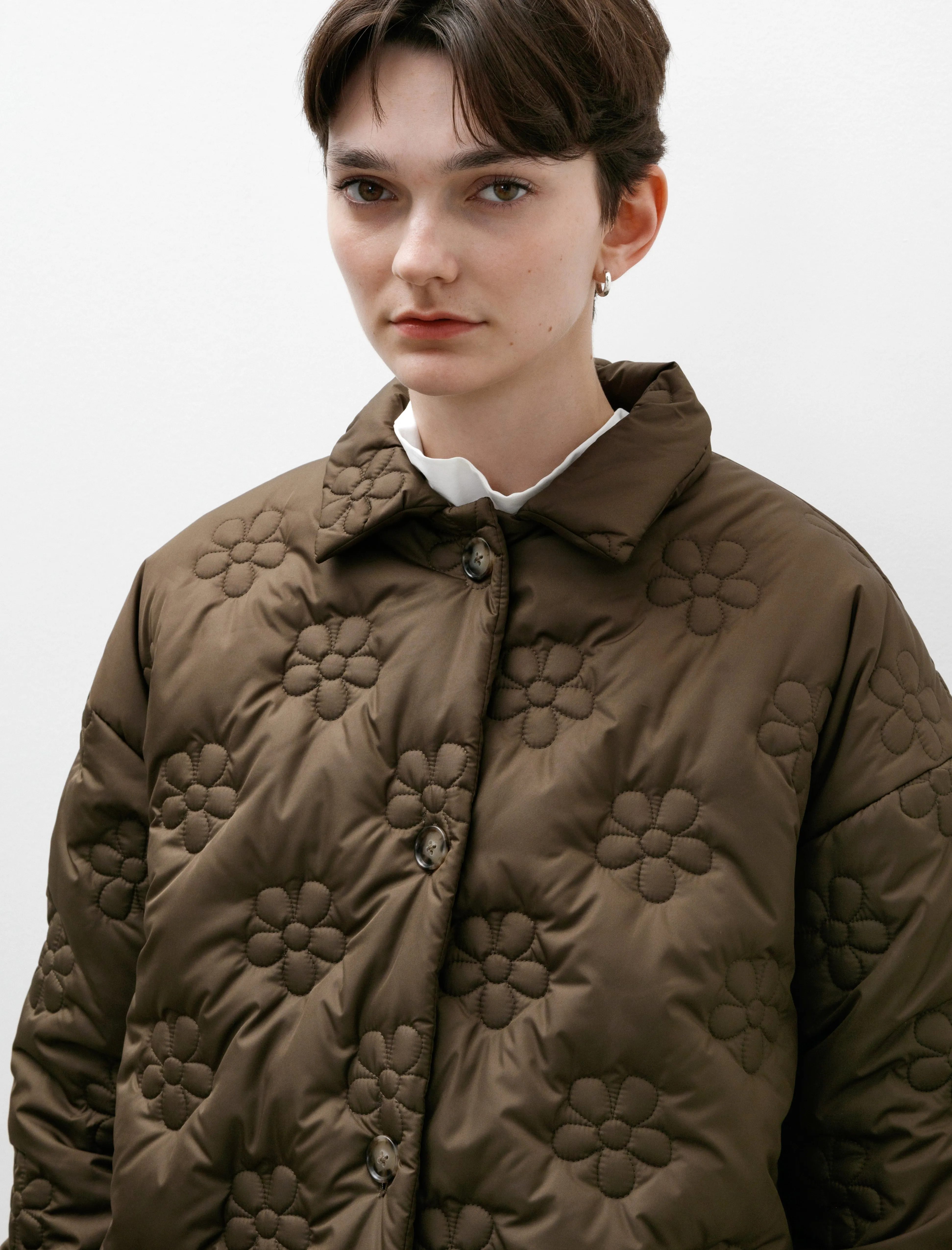 Flower Puff Short Brown sold by SHOP NEIGHBOR product image thumbnail 3
