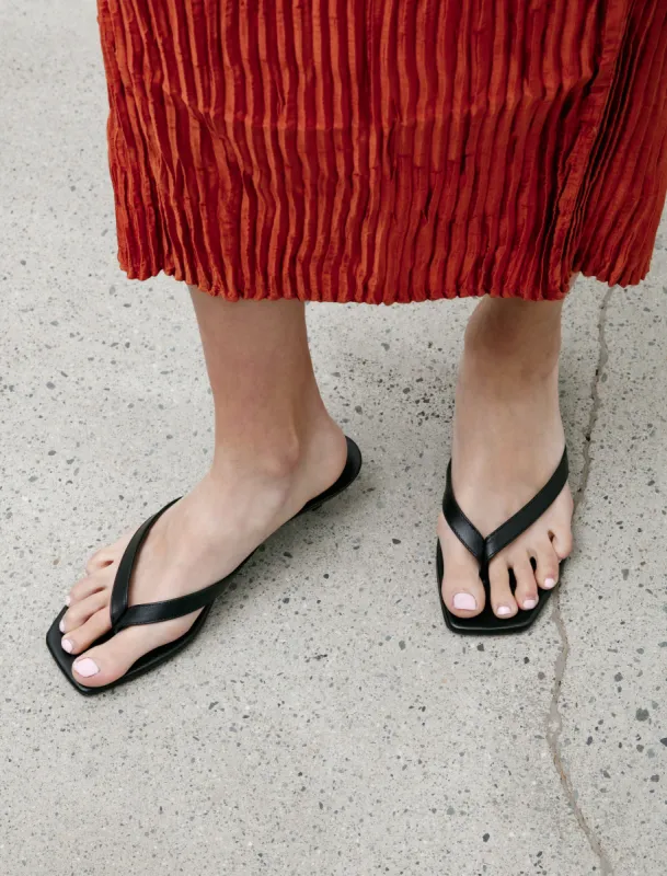 The Flip Flop Heel sold by SHOP NEIGHBOR