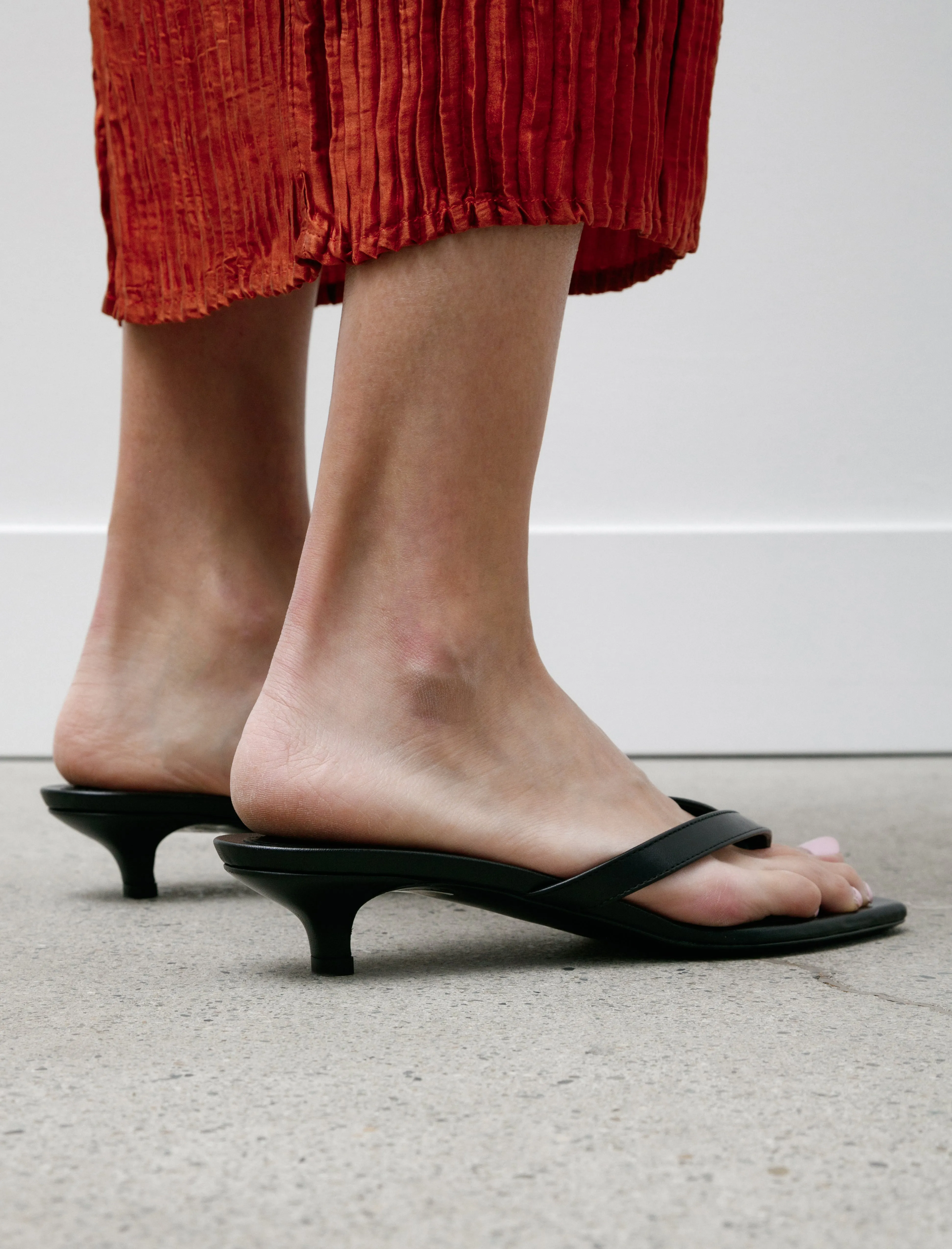 The Flip Flop Heel sold by SHOP NEIGHBOR product image thumbnail 3