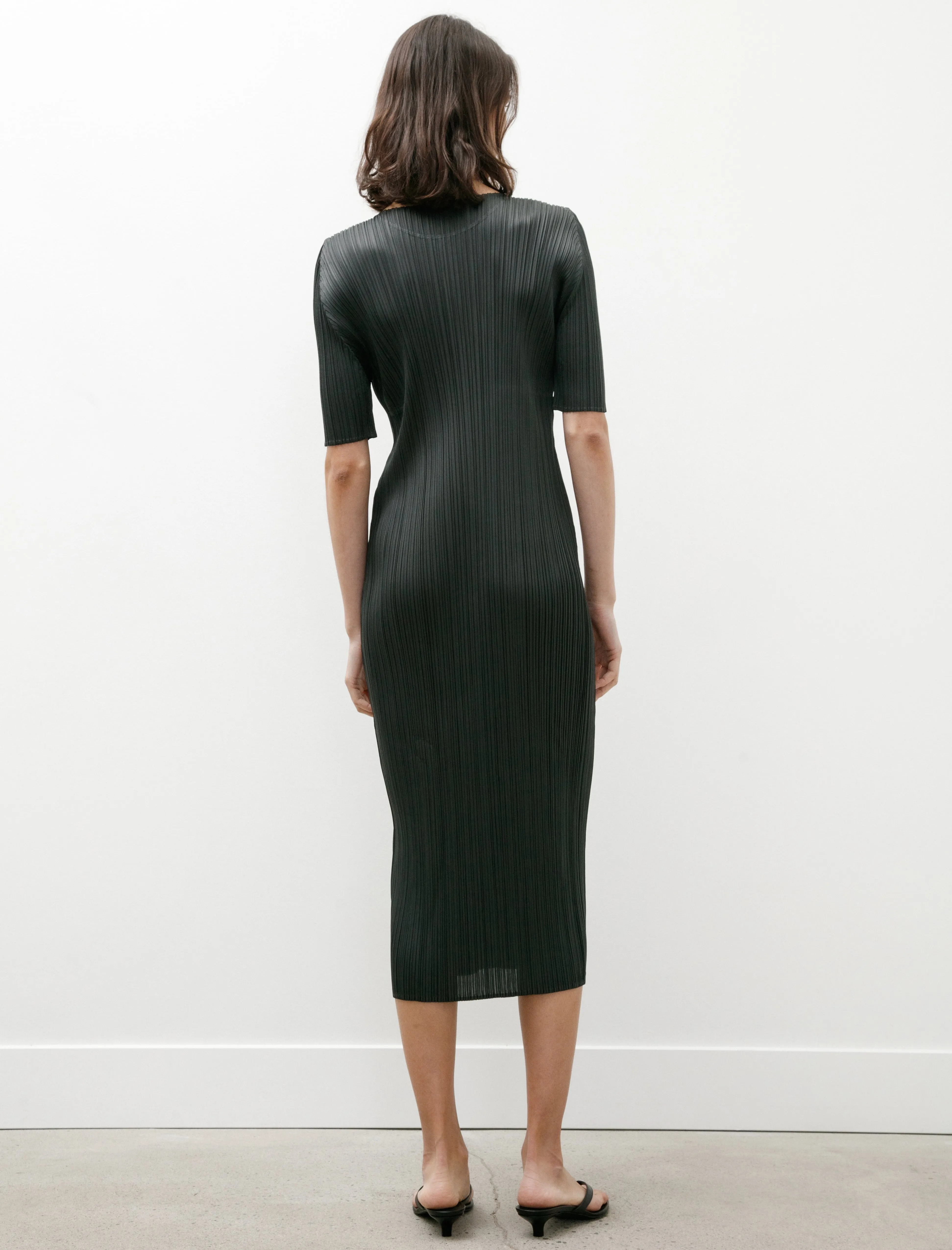 Monthly Colors Simple Dress Charcoal sold by SHOP NEIGHBOR product image thumbnail 4