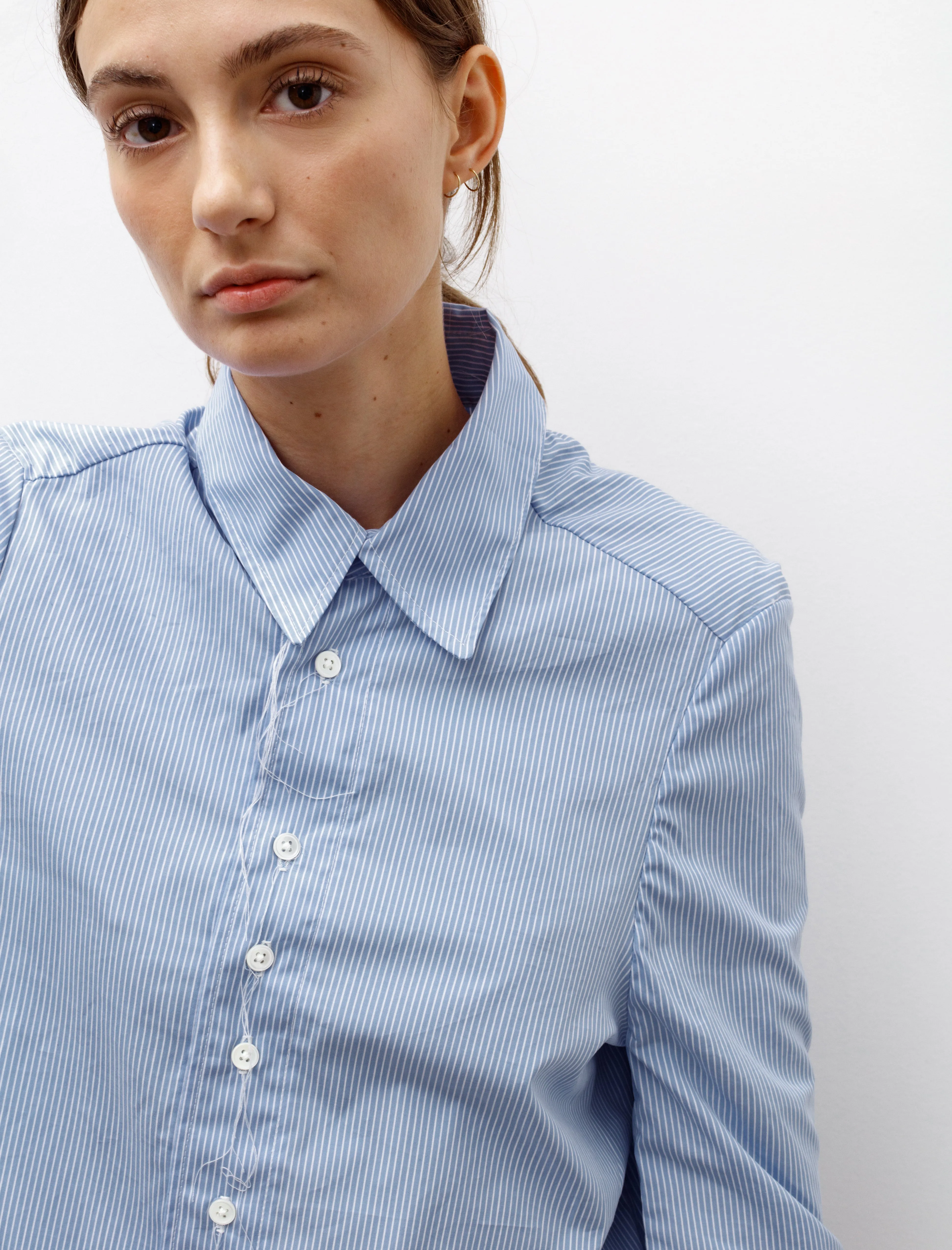 Cropped Gap Shirt Blue Stripe sold by SHOP NEIGHBOR product image thumbnail 3
