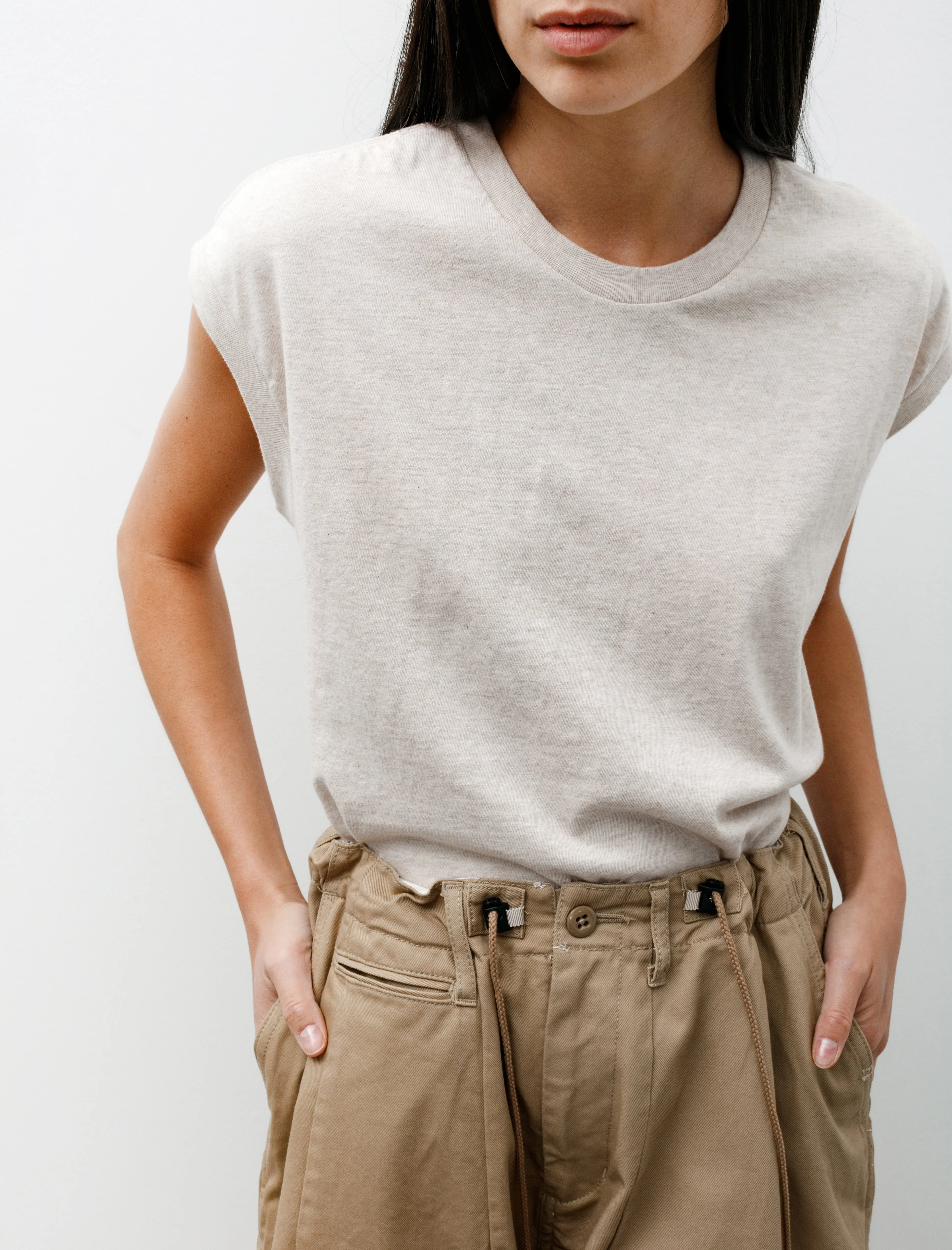 Seamless Crew Neck Sleeveless Top Brown sold by SHOP NEIGHBOR product image thumbnail 2