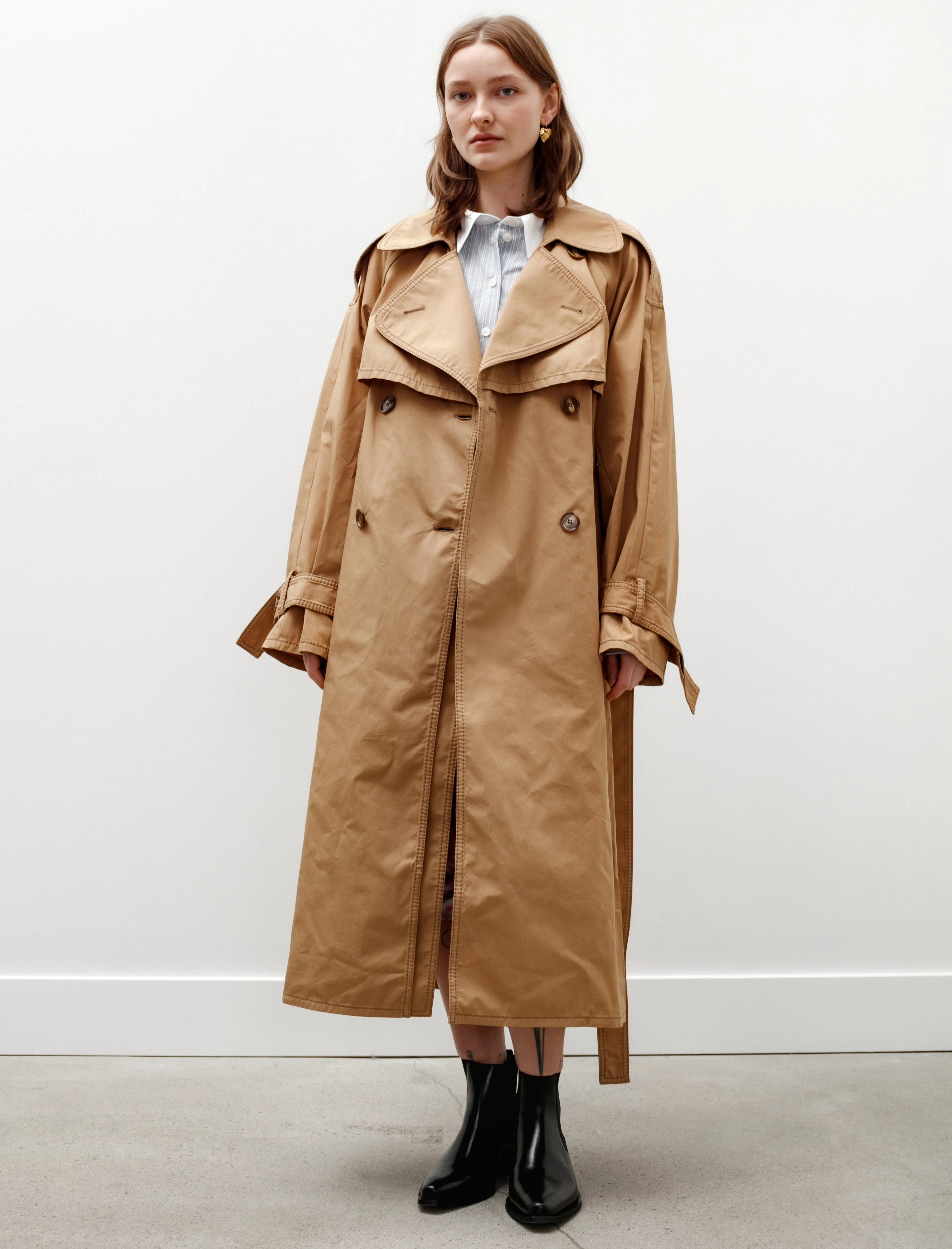 Capelet Trench Coat Khaki Beige sold by SHOP NEIGHBOR product image thumbnail 2
