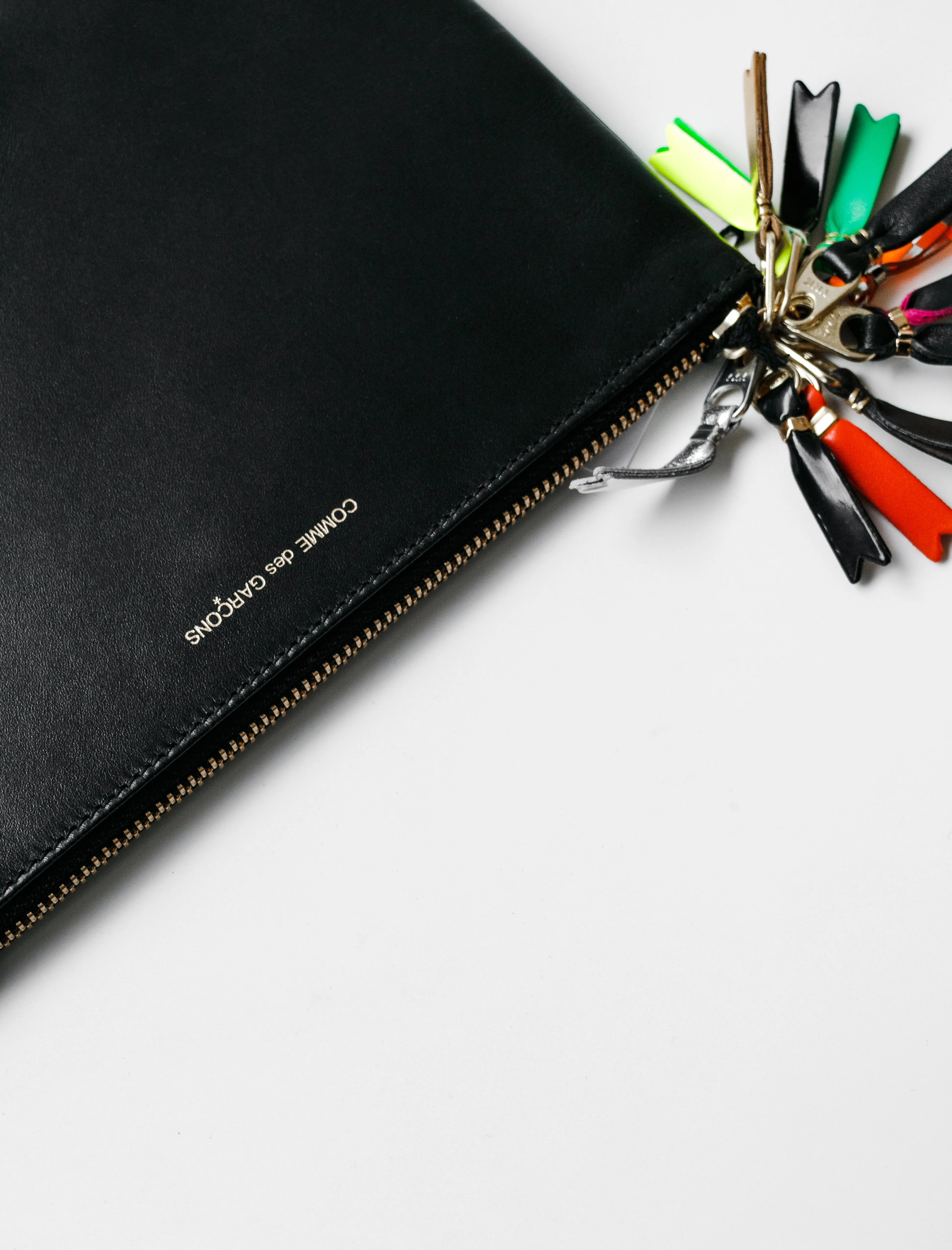 Large Zipper Pull Wallet SA5100ZP sold by SHOP NEIGHBOR product image thumbnail 2