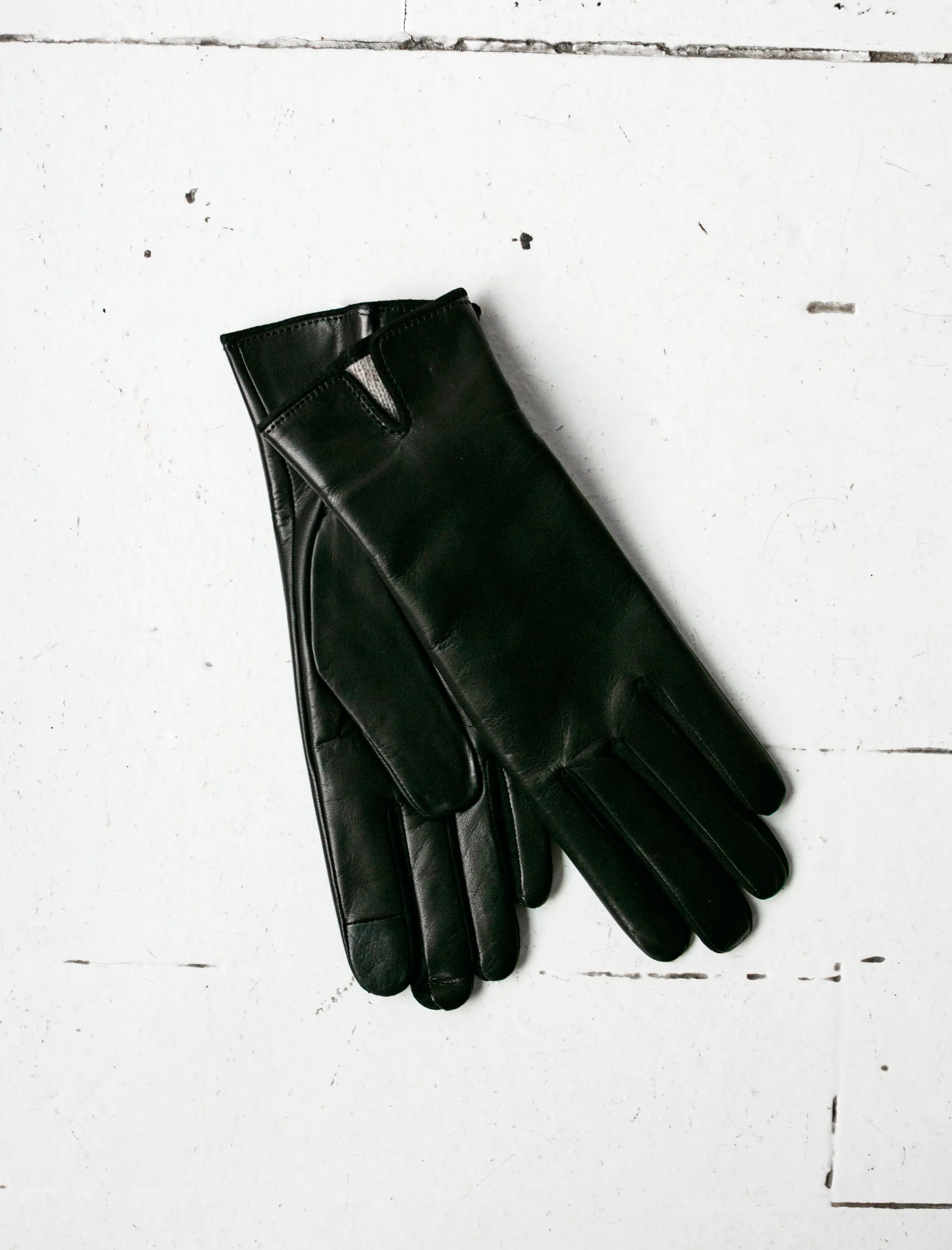 Essentials Gloves Black sold by SHOP NEIGHBOR