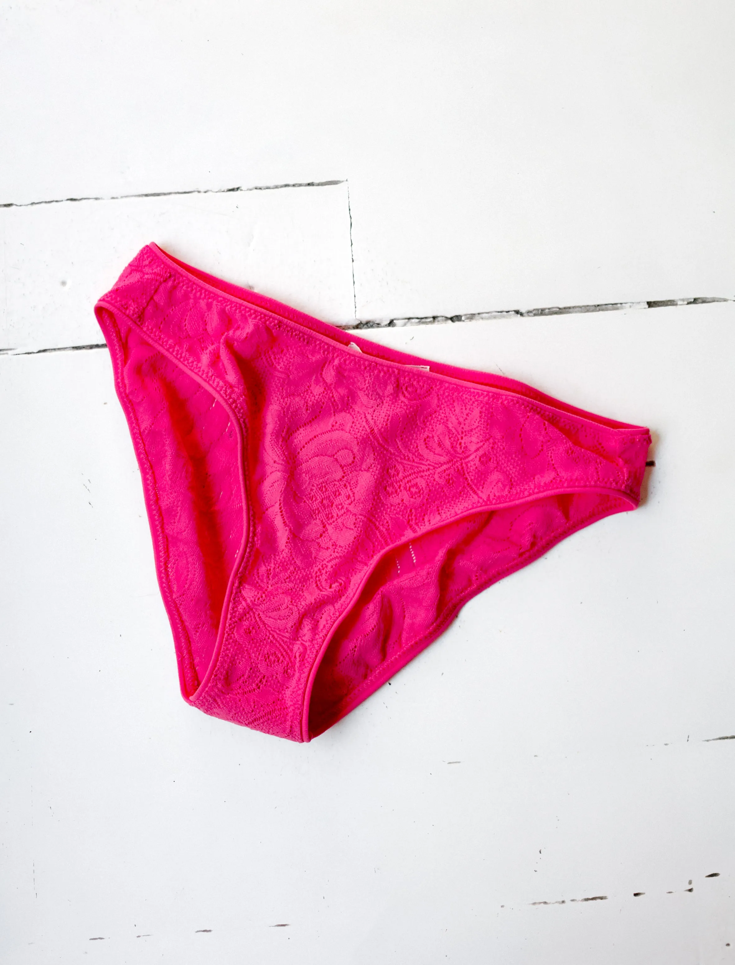 Tris Panty Pitaya sold by SHOP NEIGHBOR