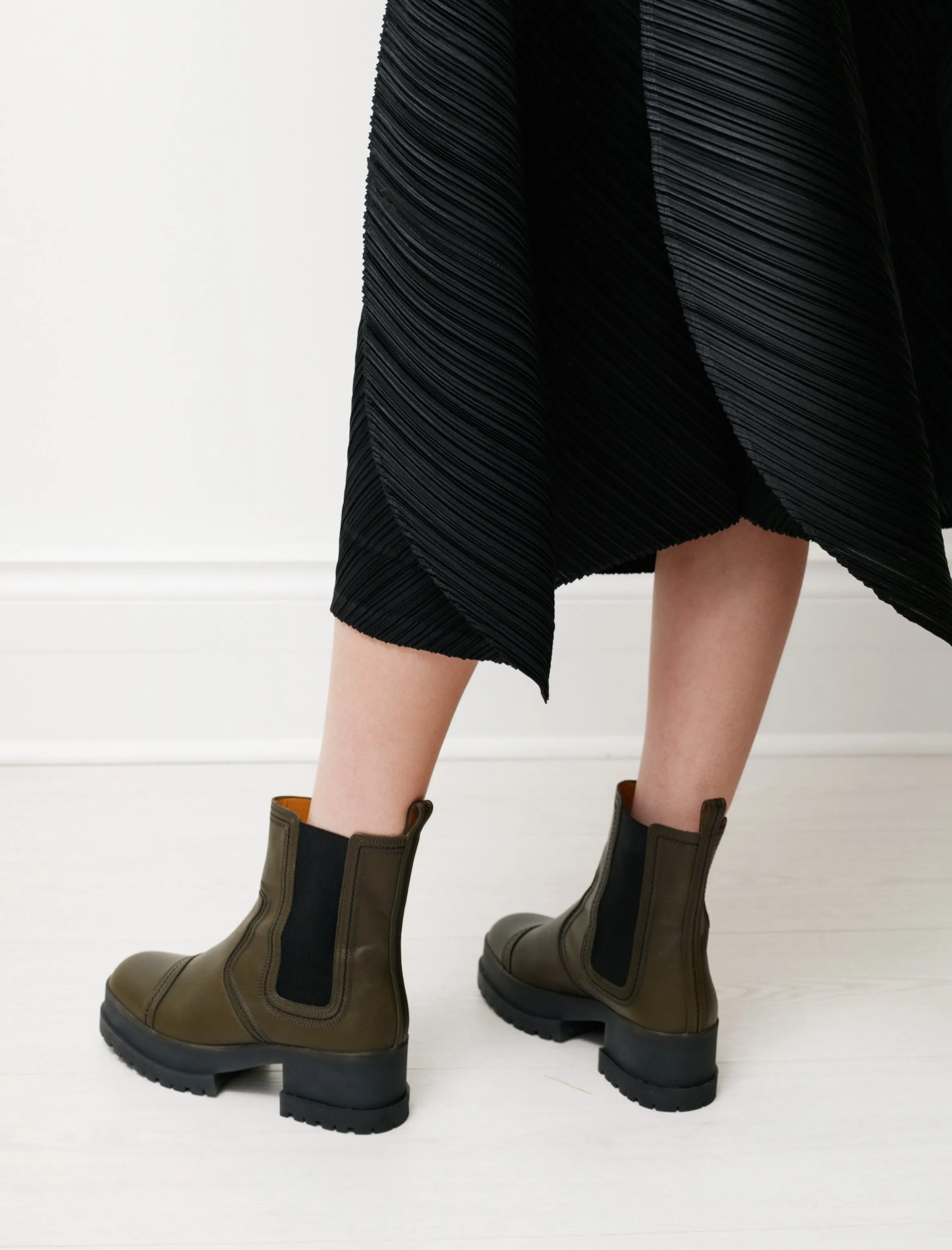 Wafa Lug Sole Chelsea Boot Olive Green sold by SHOP NEIGHBOR product image thumbnail 3