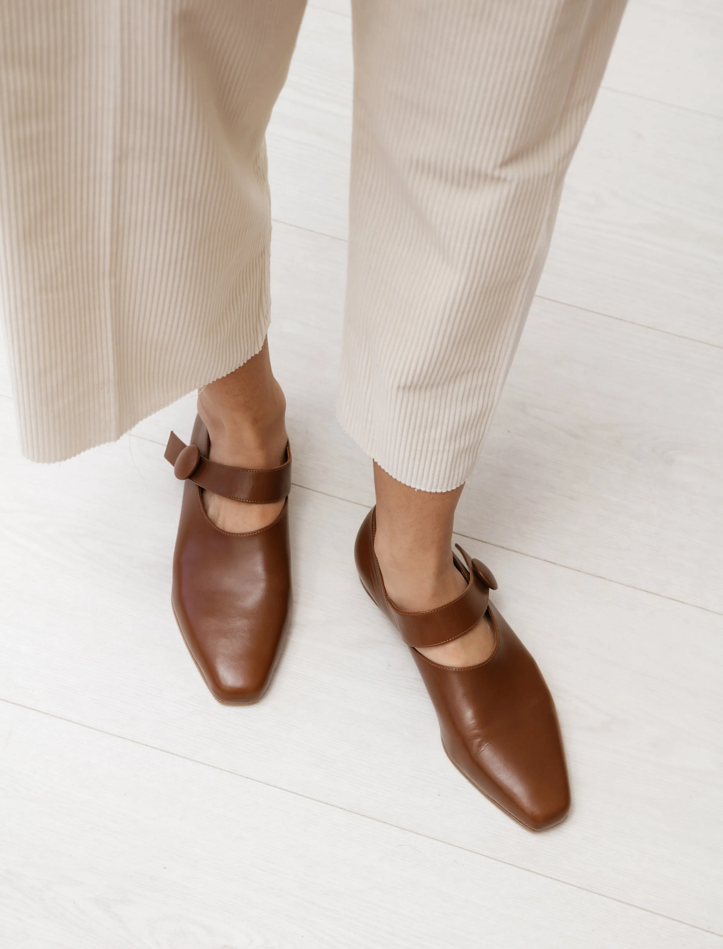 Buttoned Shoes Cognac sold by SHOP NEIGHBOR