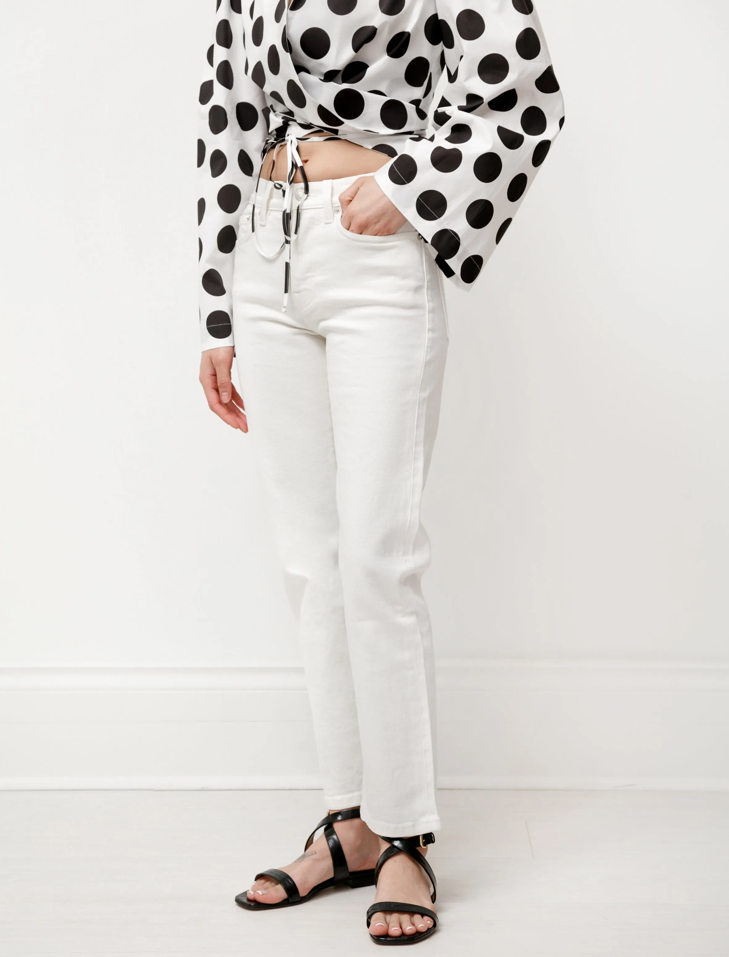 Classic Fit CW002 Natural White sold by SHOP NEIGHBOR product image thumbnail 4