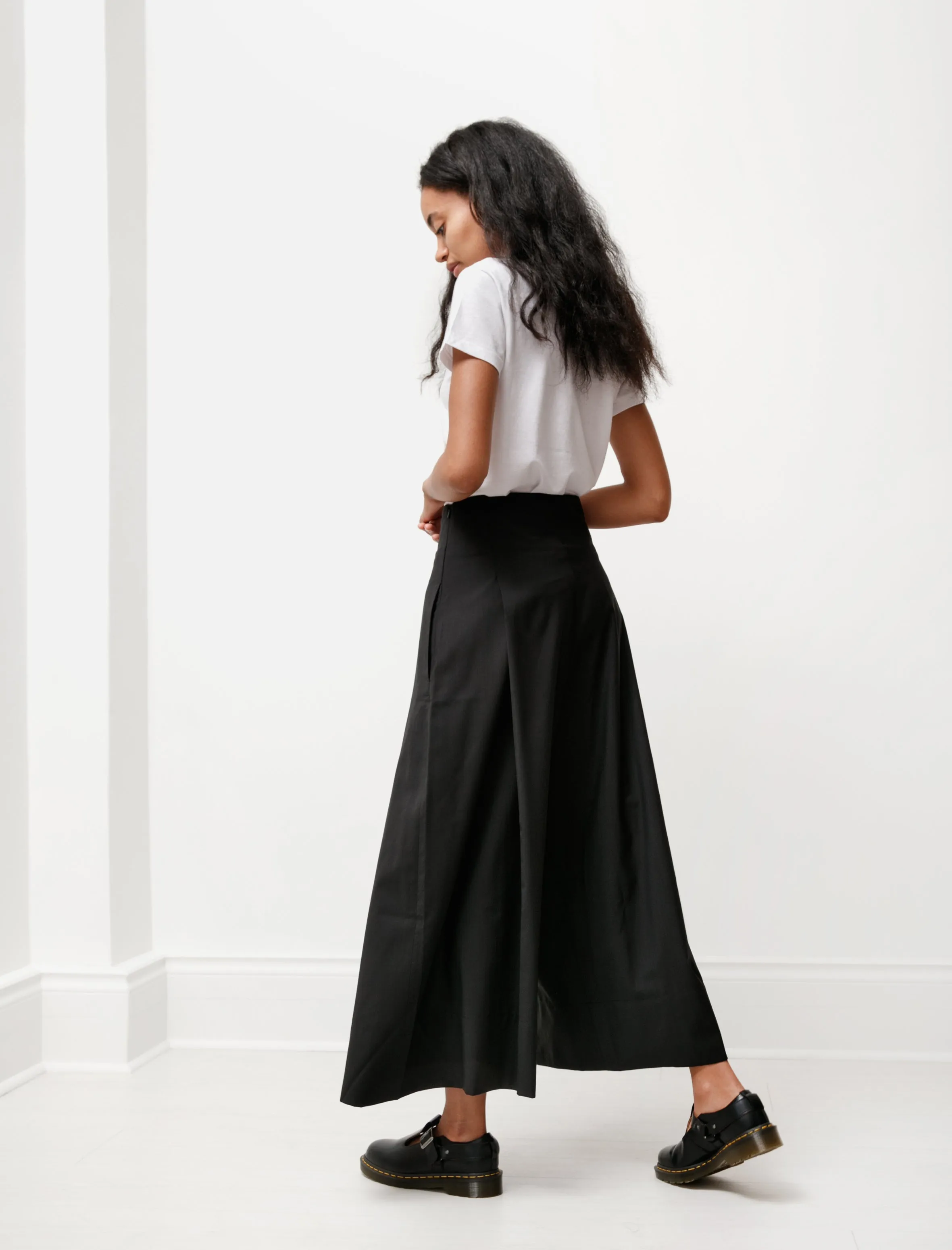 Vitra Fold Trousers Black sold by SHOP NEIGHBOR product image thumbnail 2