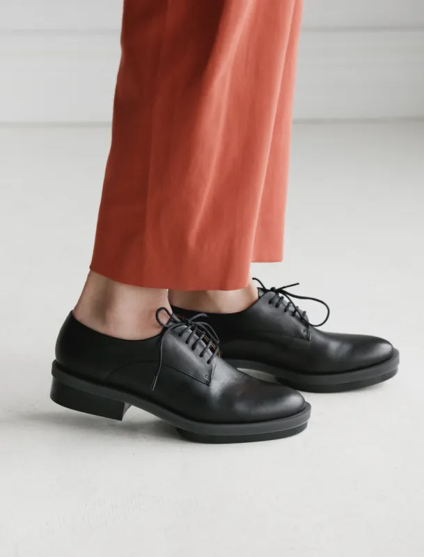 Roma Rubber Sole Oxford sold by SHOP NEIGHBOR