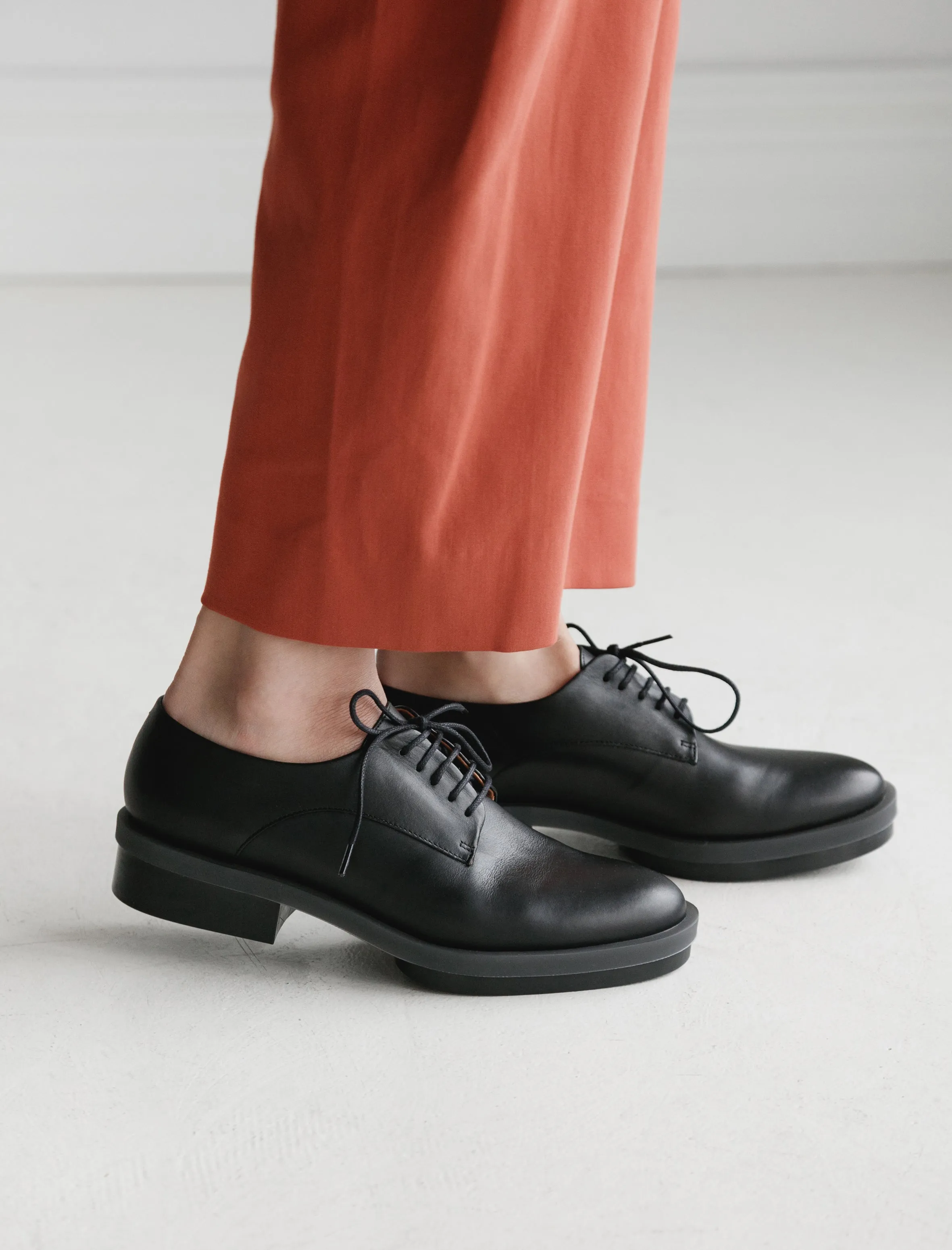 Roma Rubber Sole Oxford sold by SHOP NEIGHBOR