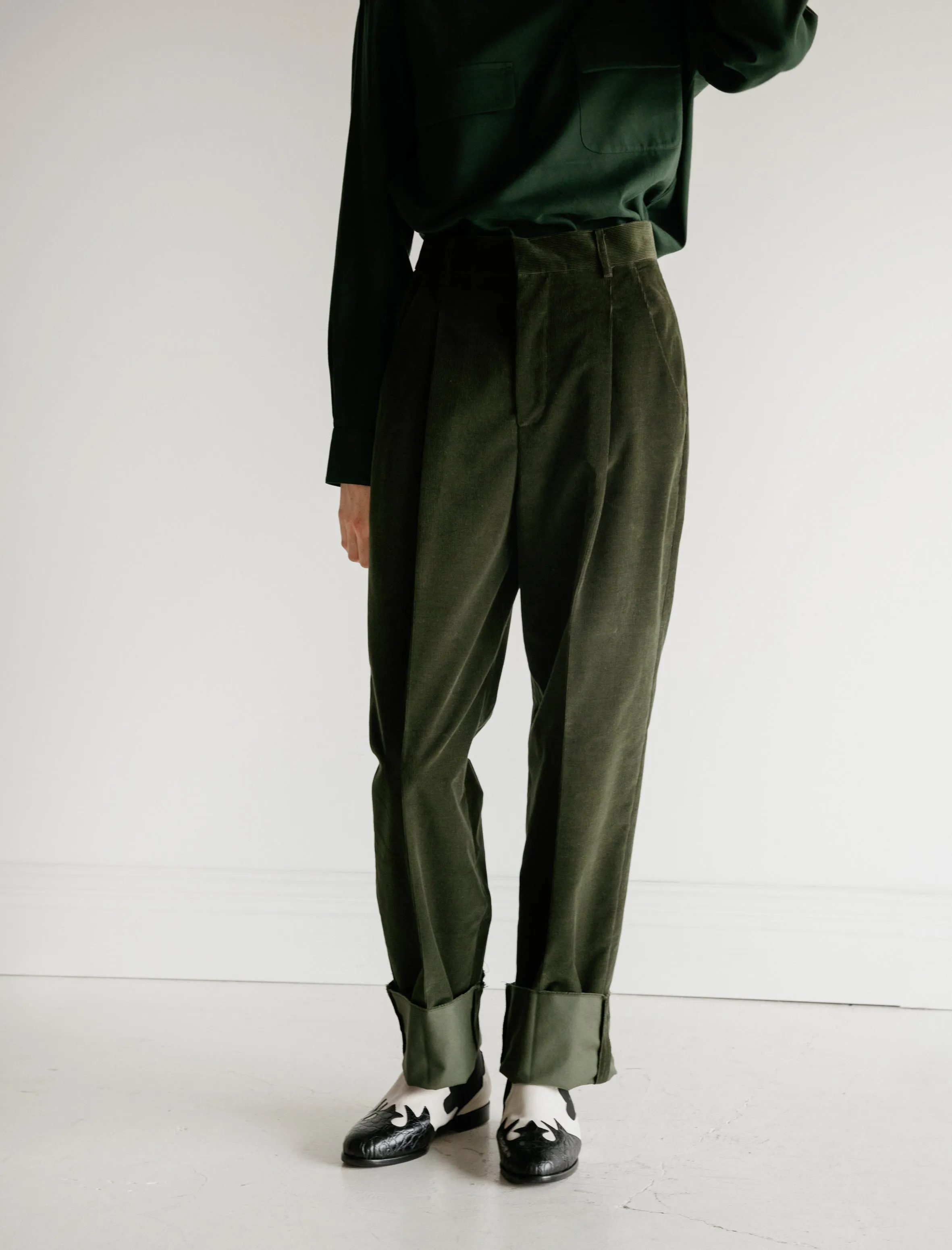 Corduroy Pleated Trousers Green sold by SHOP NEIGHBOR product image thumbnail 2