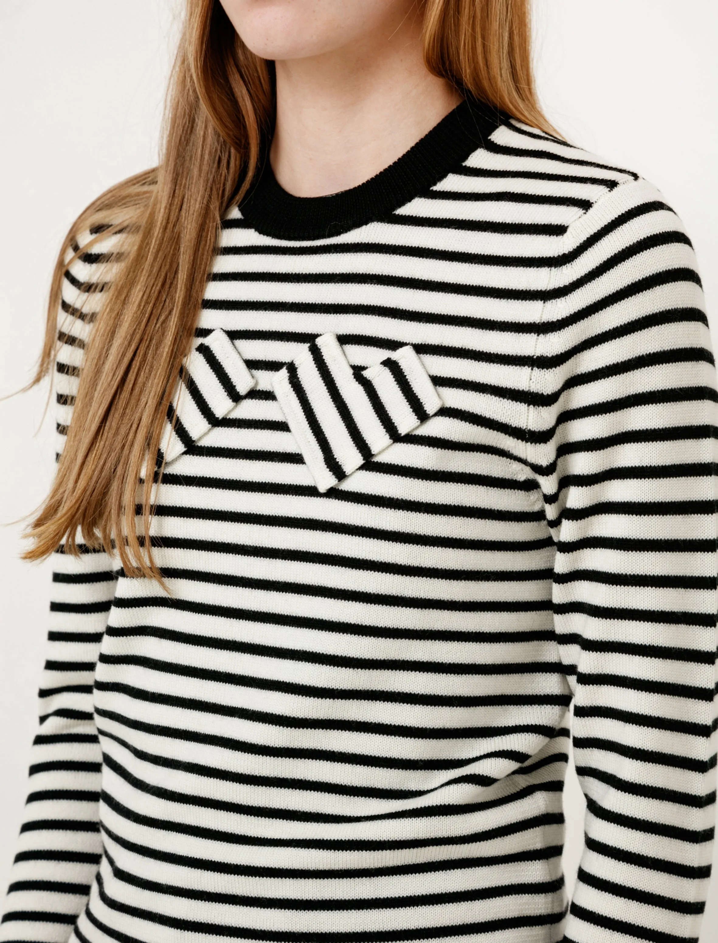 Nessa Hearts Jumper Black/Cream sold by SHOP NEIGHBOR product image thumbnail 3