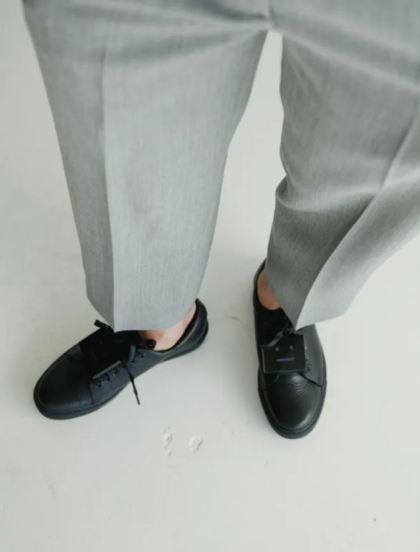 Adriana Grain Black made by SHOP NEIGHBOR