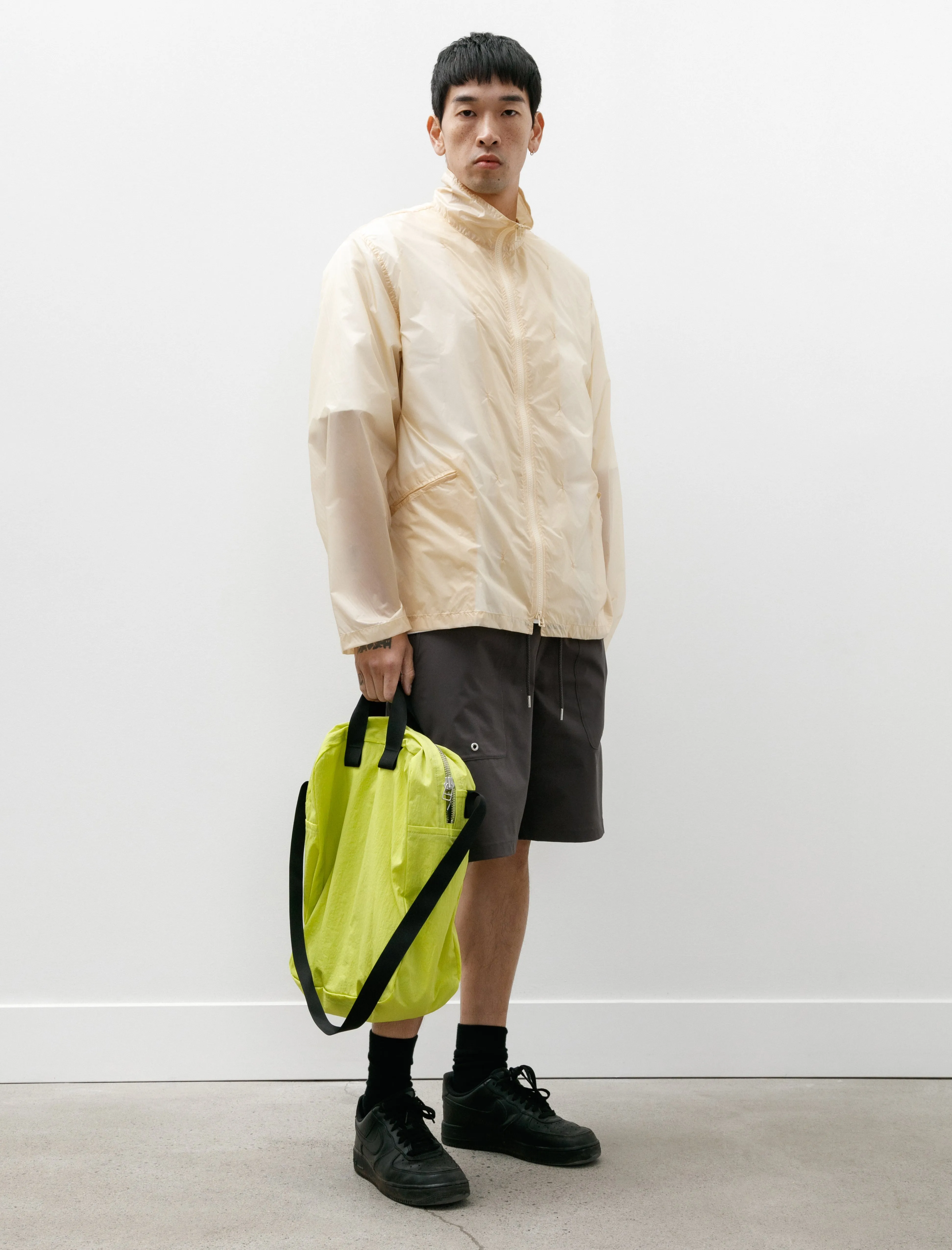 R18 Bag-0 Zip Tote Green Tanika sold by SHOP NEIGHBOR product image thumbnail 2