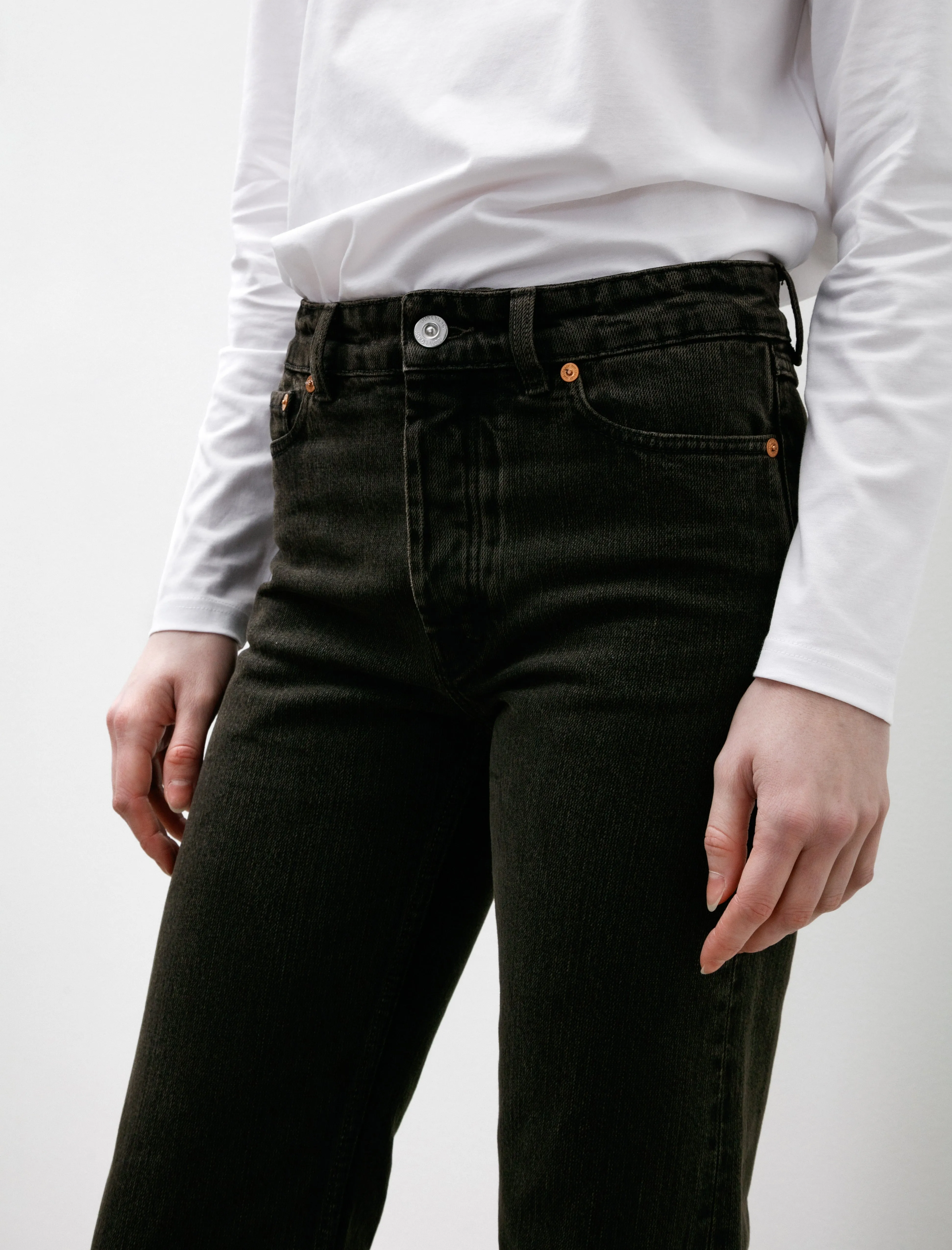 Linear Cut Kamari Black Chain Twill sold by SHOP NEIGHBOR product image thumbnail 5