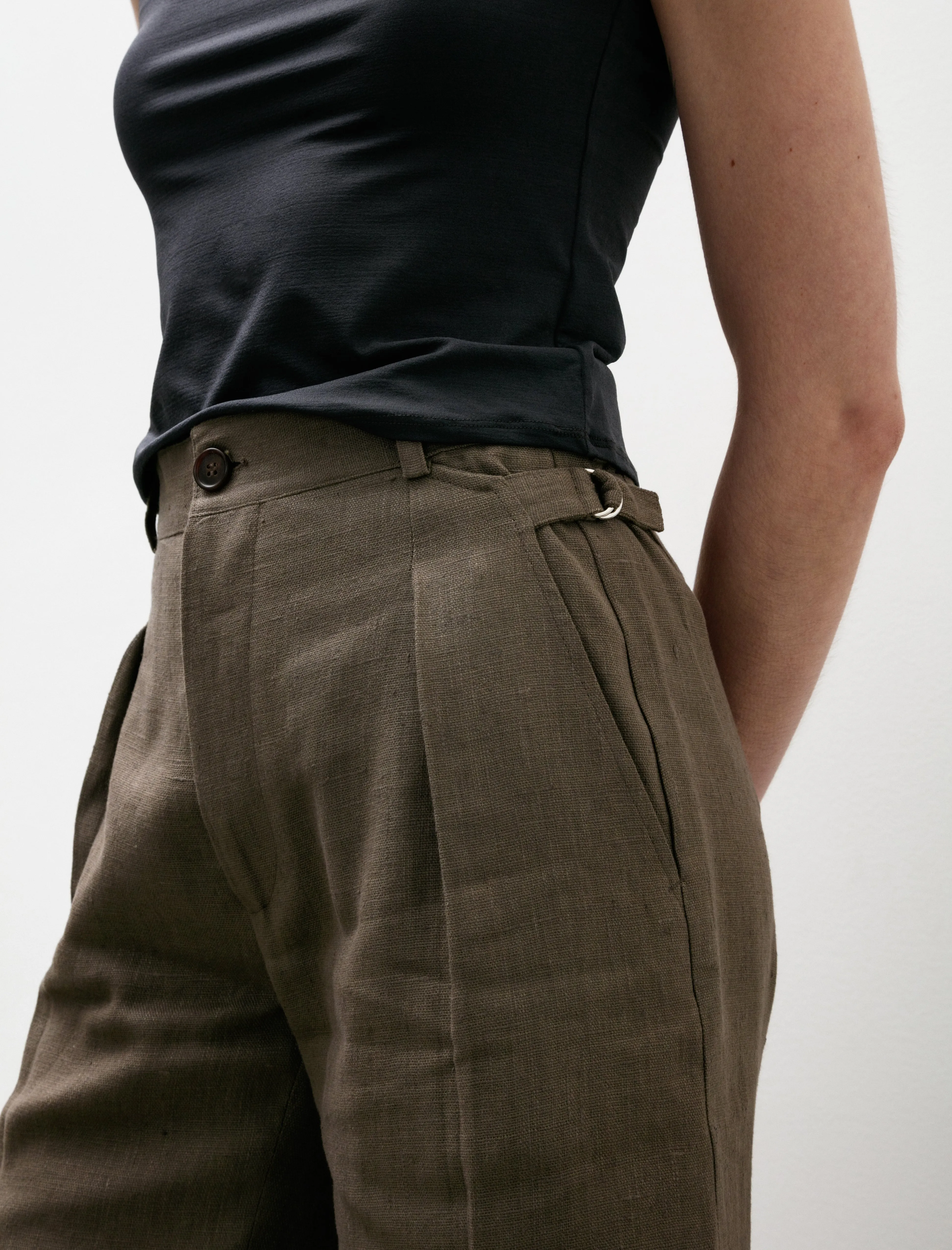 Cinch Short Natural Linen Taupe sold by SHOP NEIGHBOR product image thumbnail 4