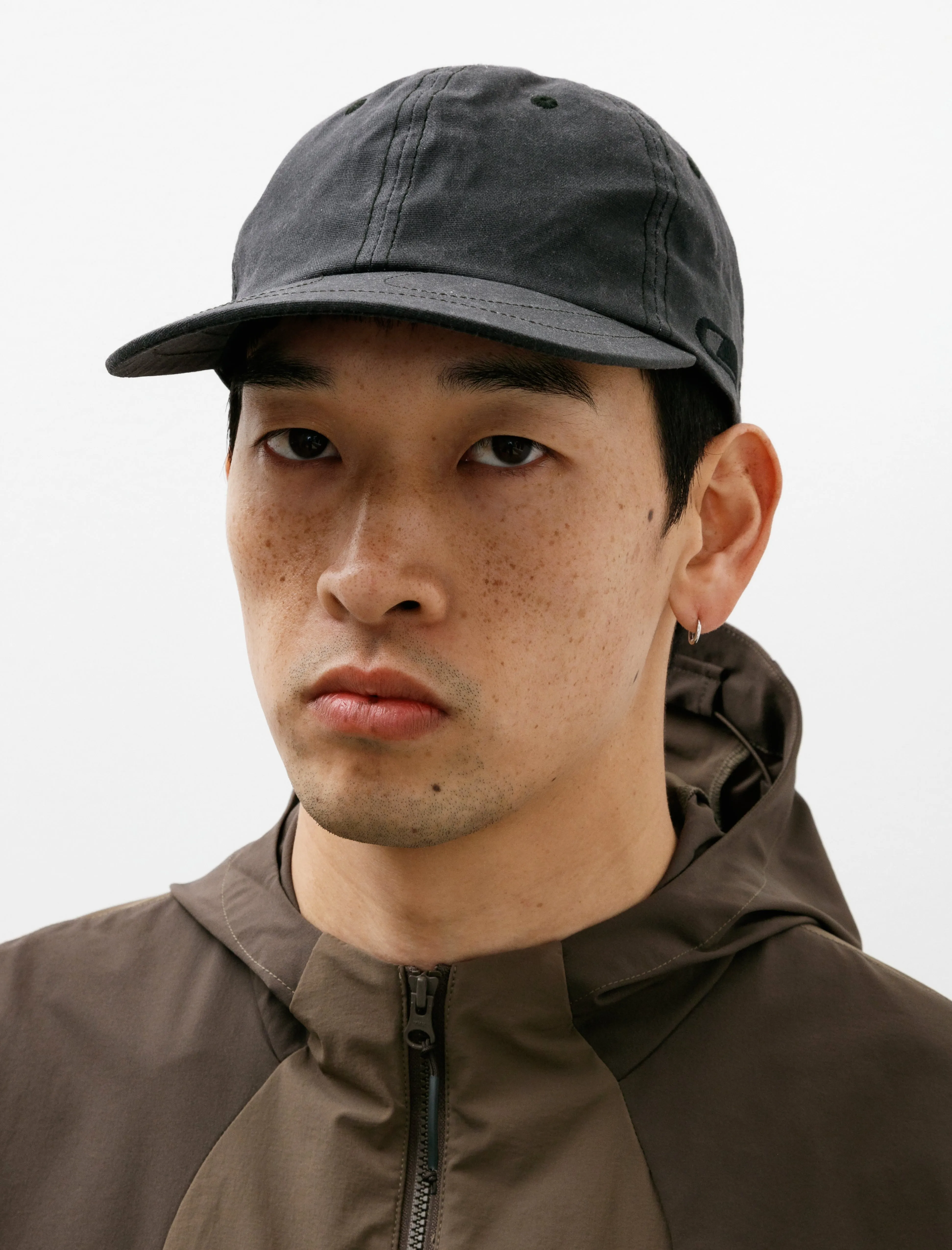 Horseshoe 6 Panel Wax Ashpalt sold by SHOP NEIGHBOR