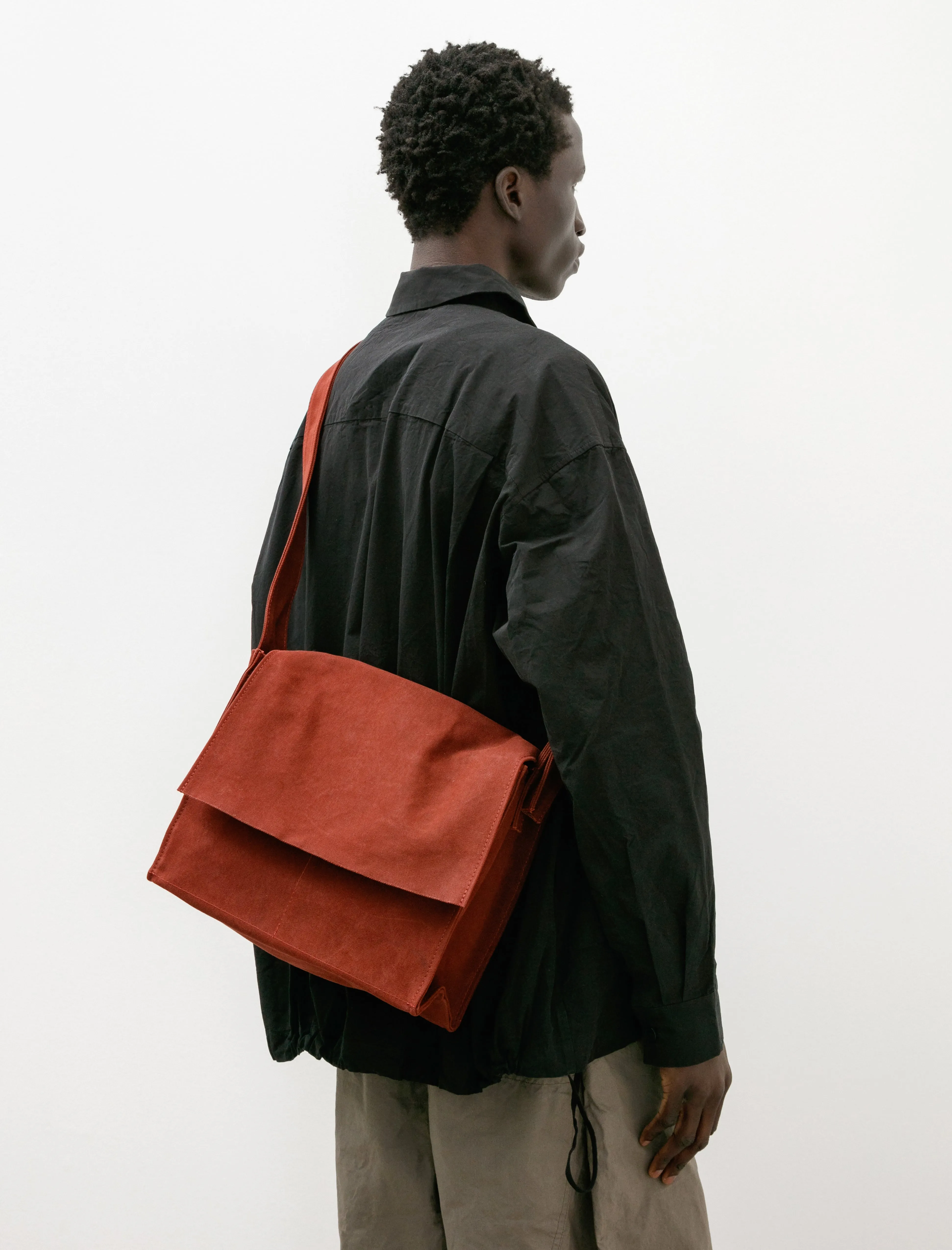 Washed Canvas Shoulder Bag Medium Burgundy sold by SHOP NEIGHBOR product image thumbnail 2