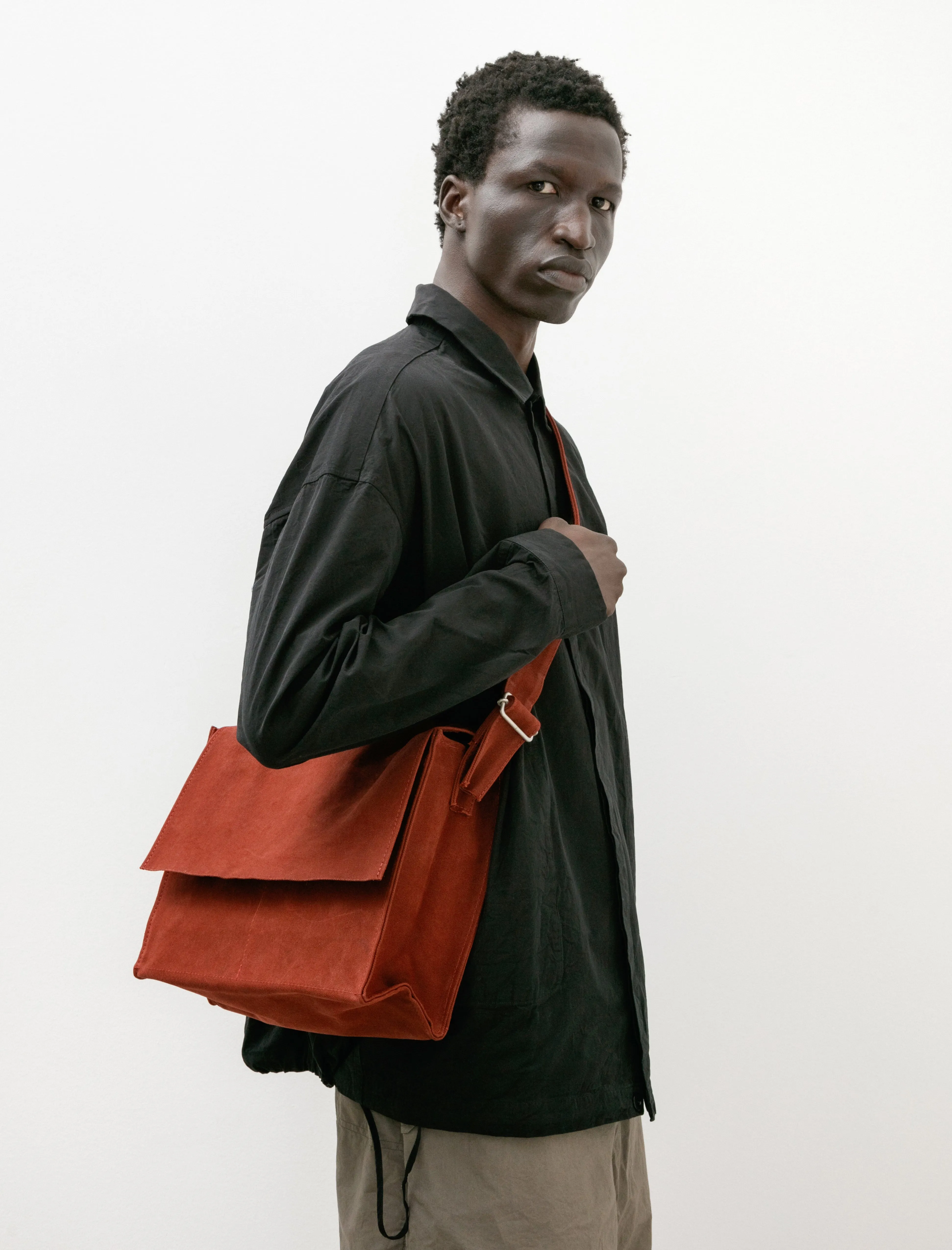 Washed Canvas Shoulder Bag Medium Burgundy sold by SHOP NEIGHBOR product image thumbnail 3