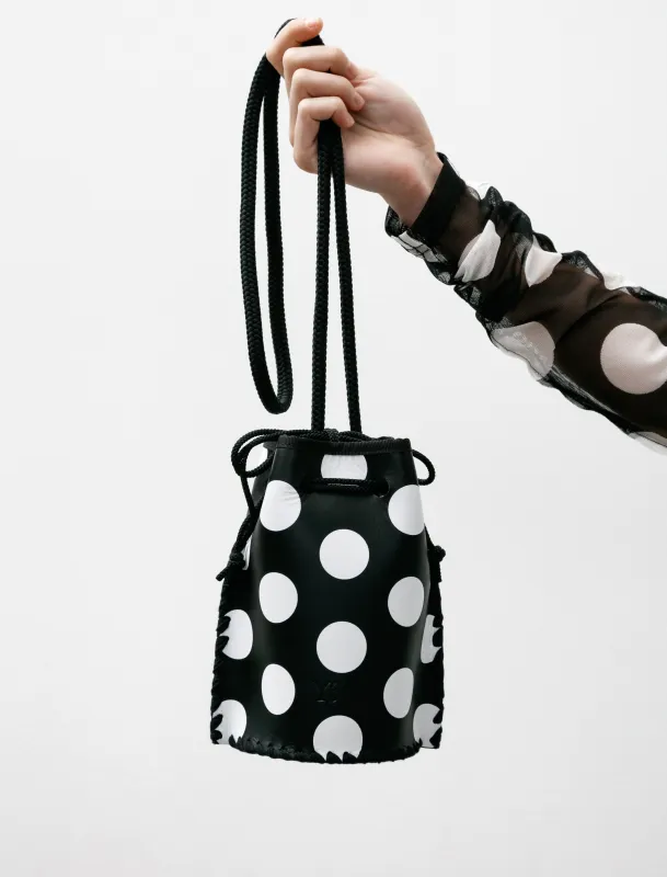 Dot Drawstring Bucket Bag Black made by SHOP NEIGHBOR