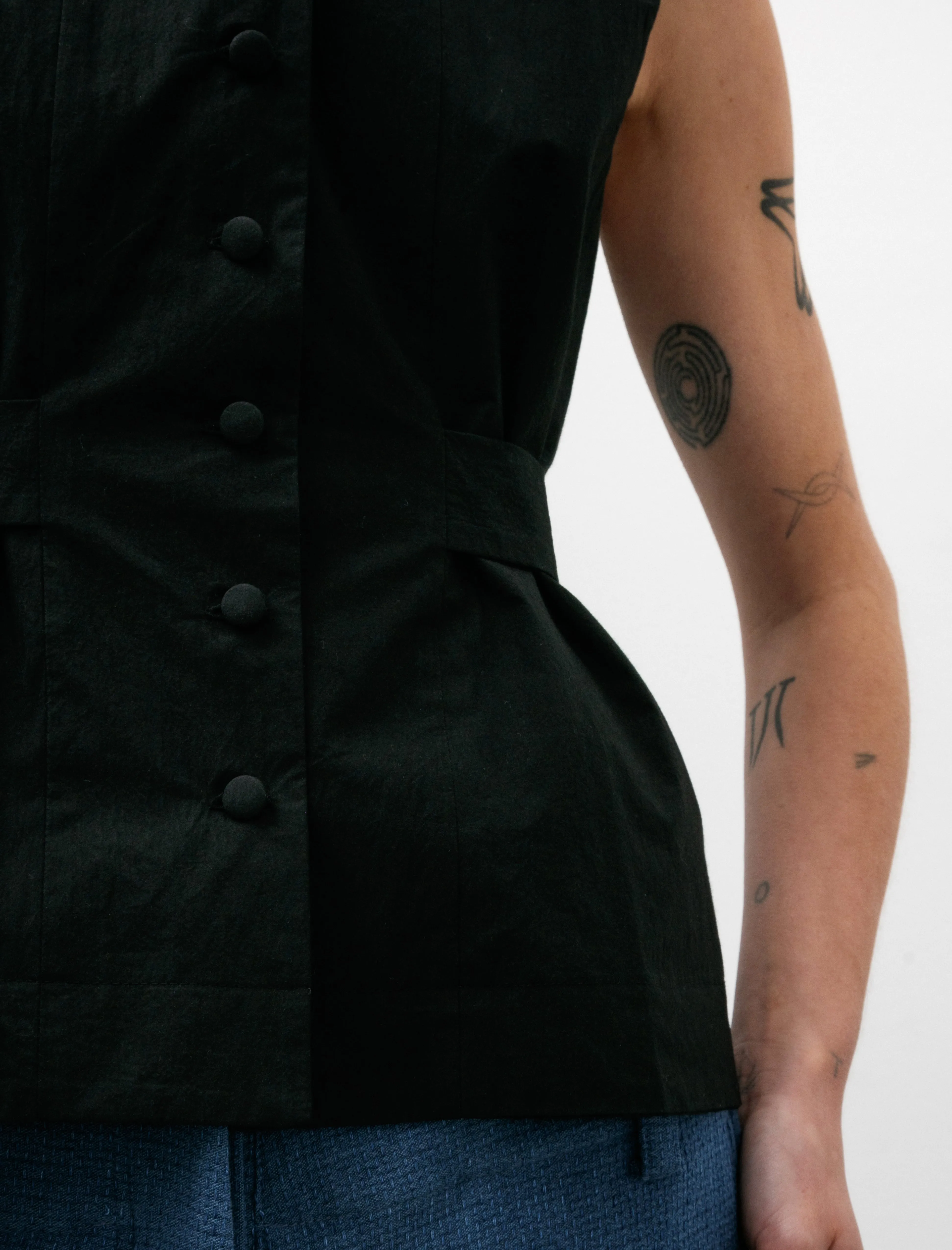 Flo Waistcoat Japanese Cotton Black sold by SHOP NEIGHBOR product image thumbnail 2