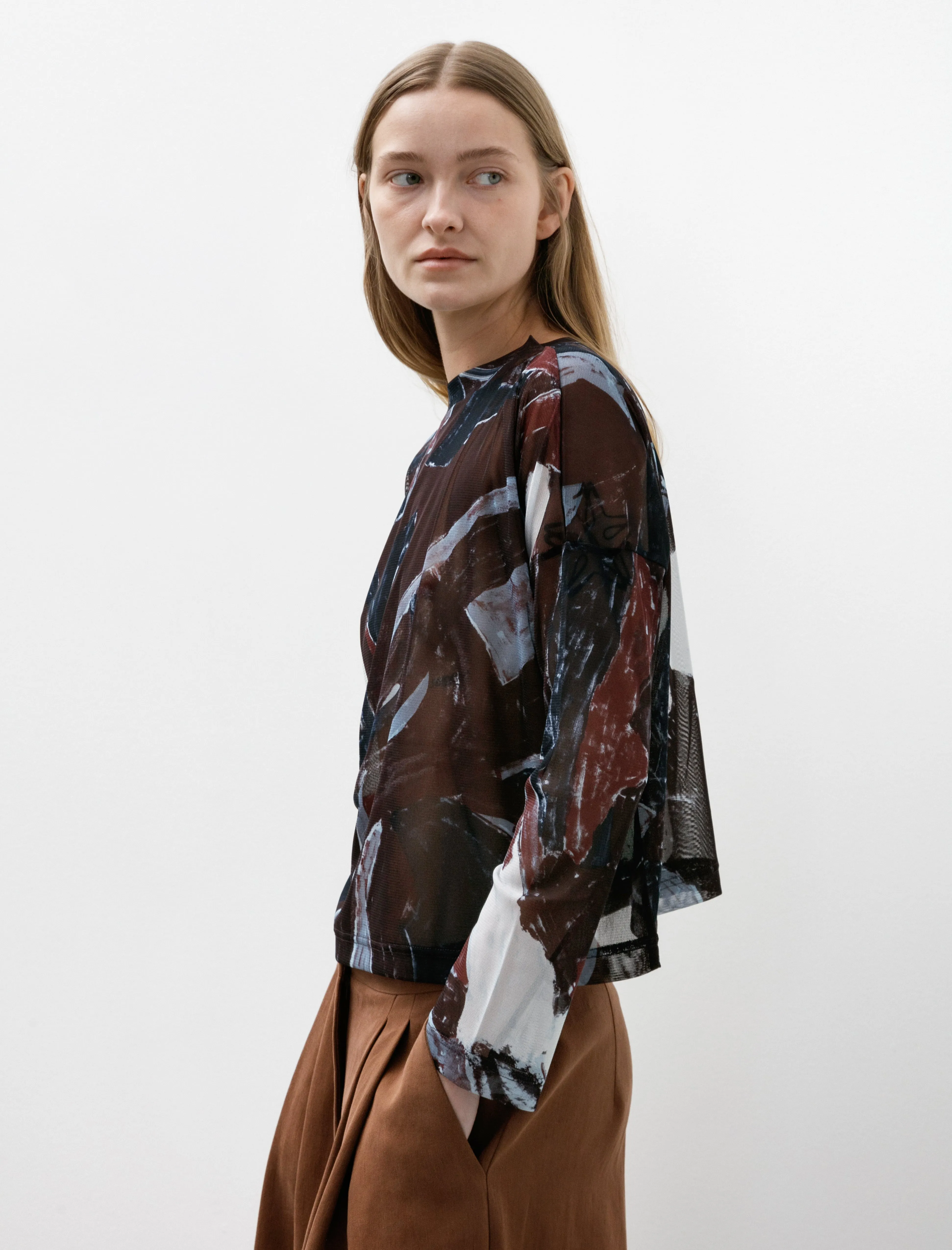 Cropped Mesh Longsleeve Bordeaux sold by SHOP NEIGHBOR product image thumbnail 2