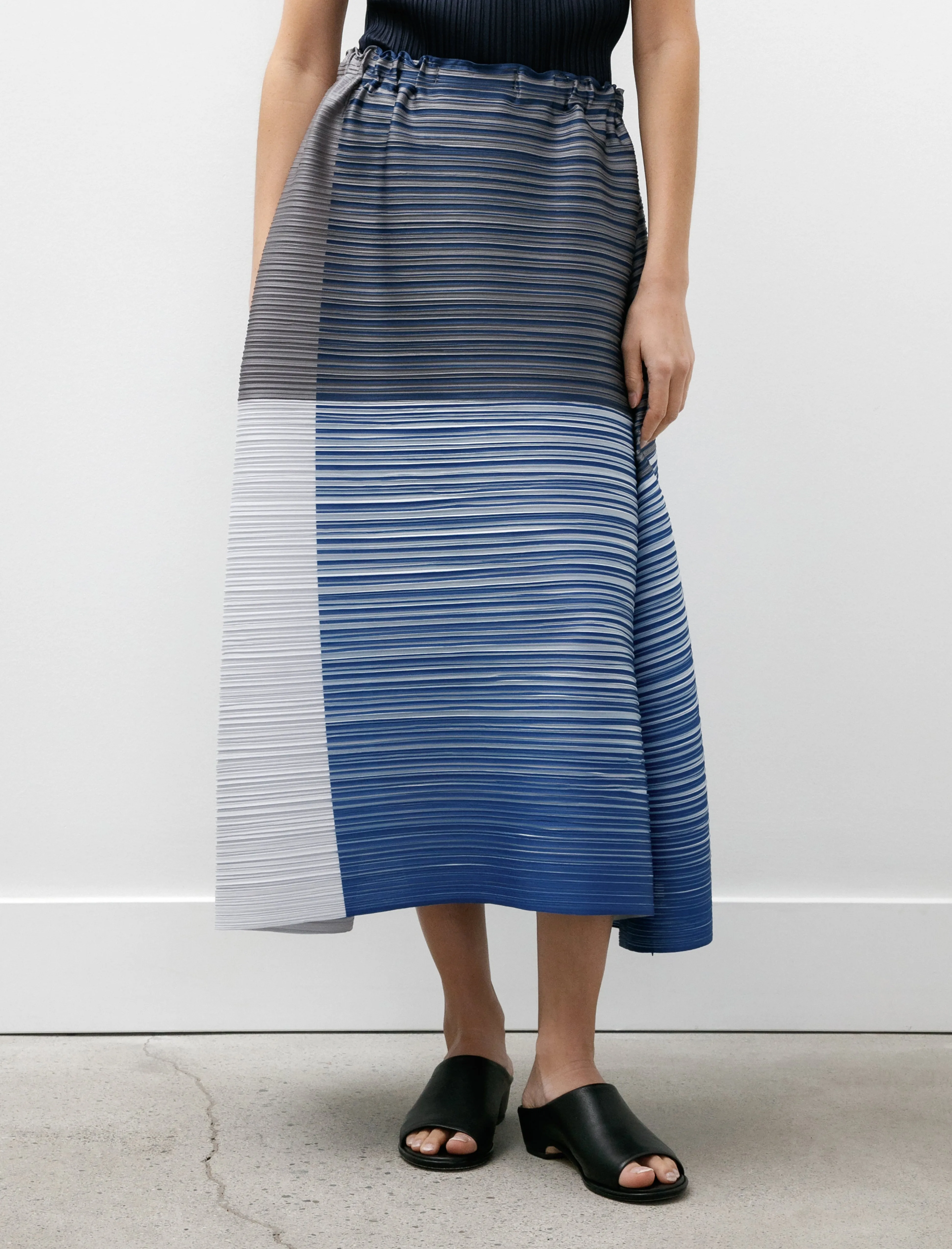 Photo Bounce Skirt Grey/Light Grey sold by SHOP NEIGHBOR product image thumbnail 2