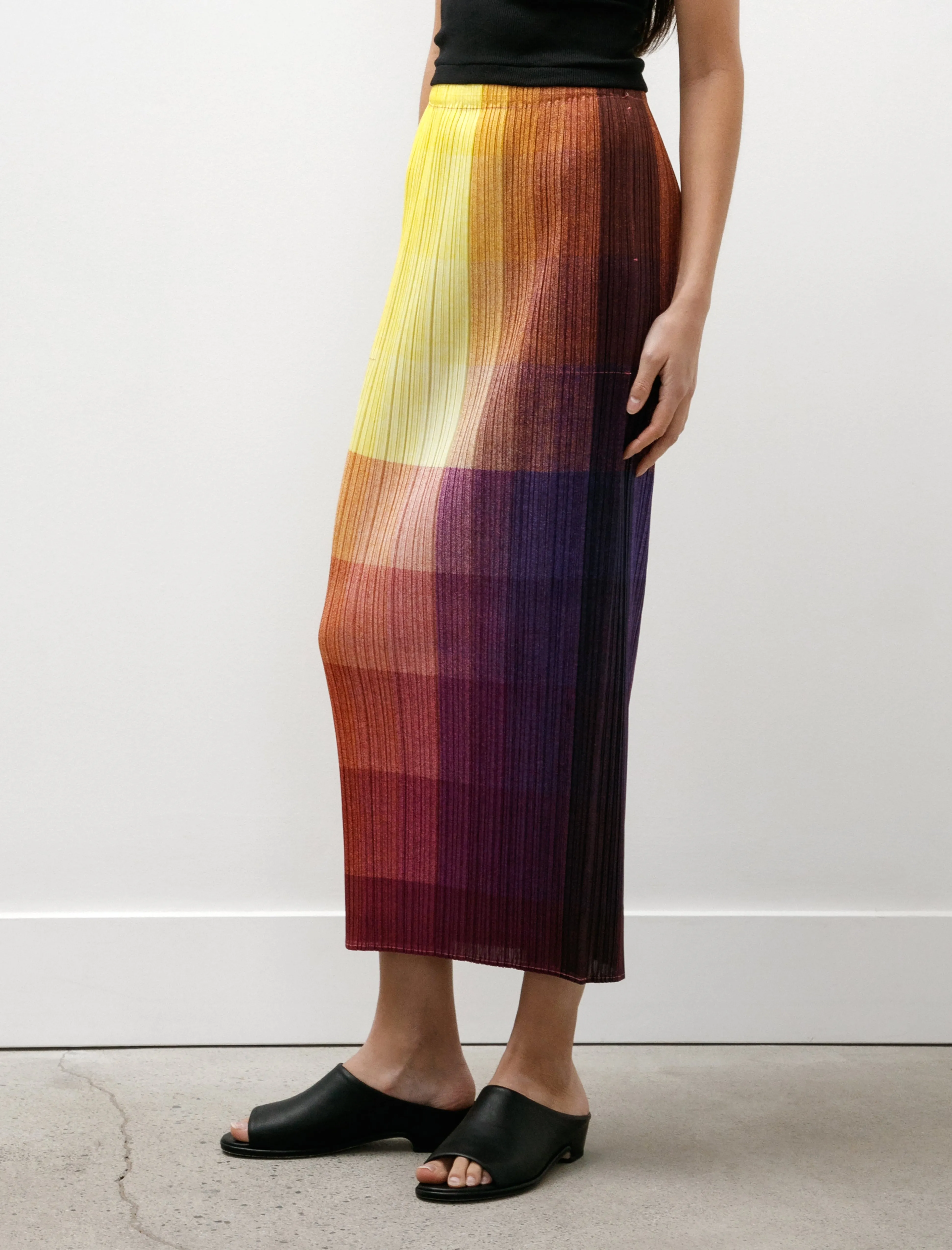 Photon Yellow Skirt sold by SHOP NEIGHBOR product image thumbnail 4