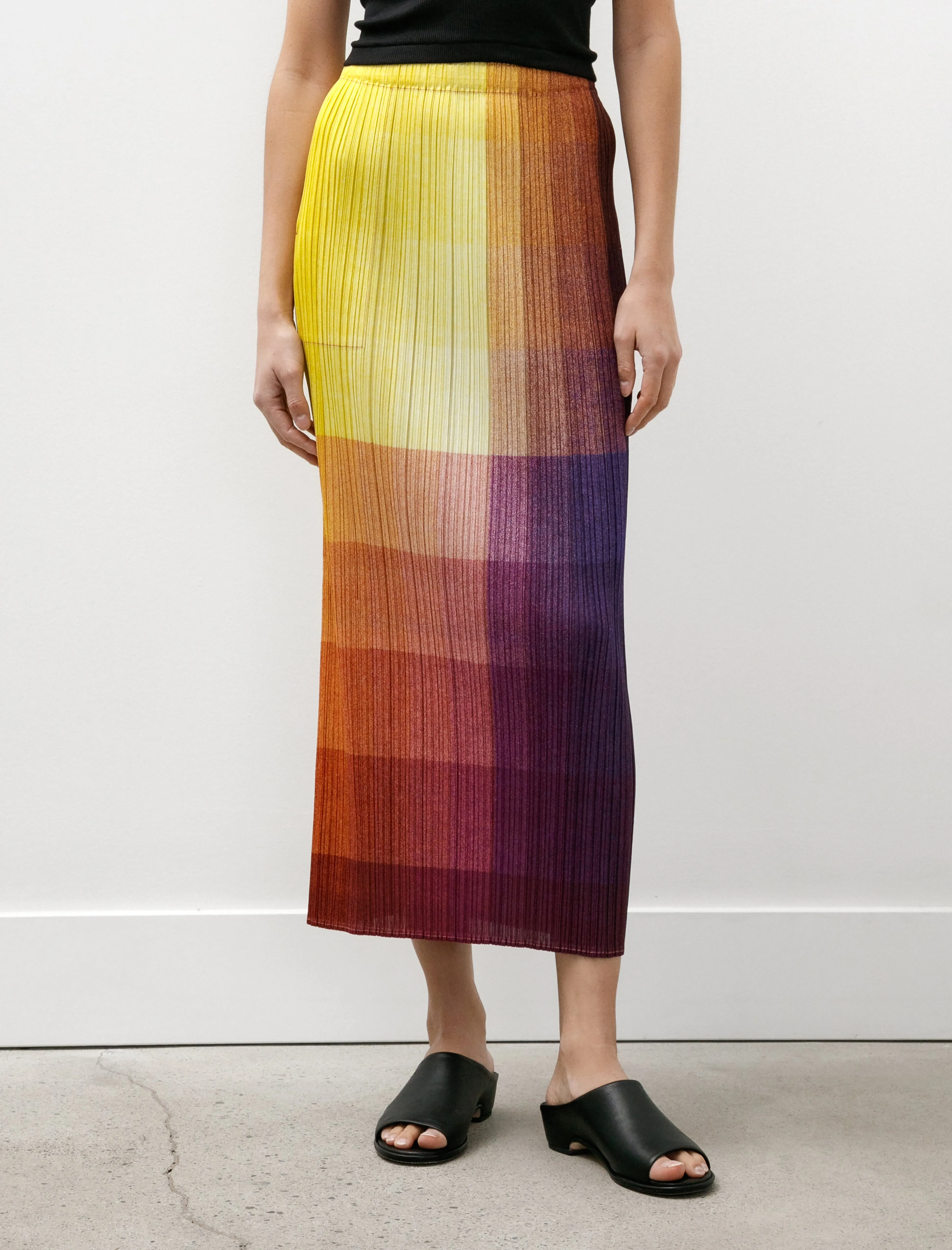 Photon Yellow Skirt sold by SHOP NEIGHBOR product image thumbnail 2