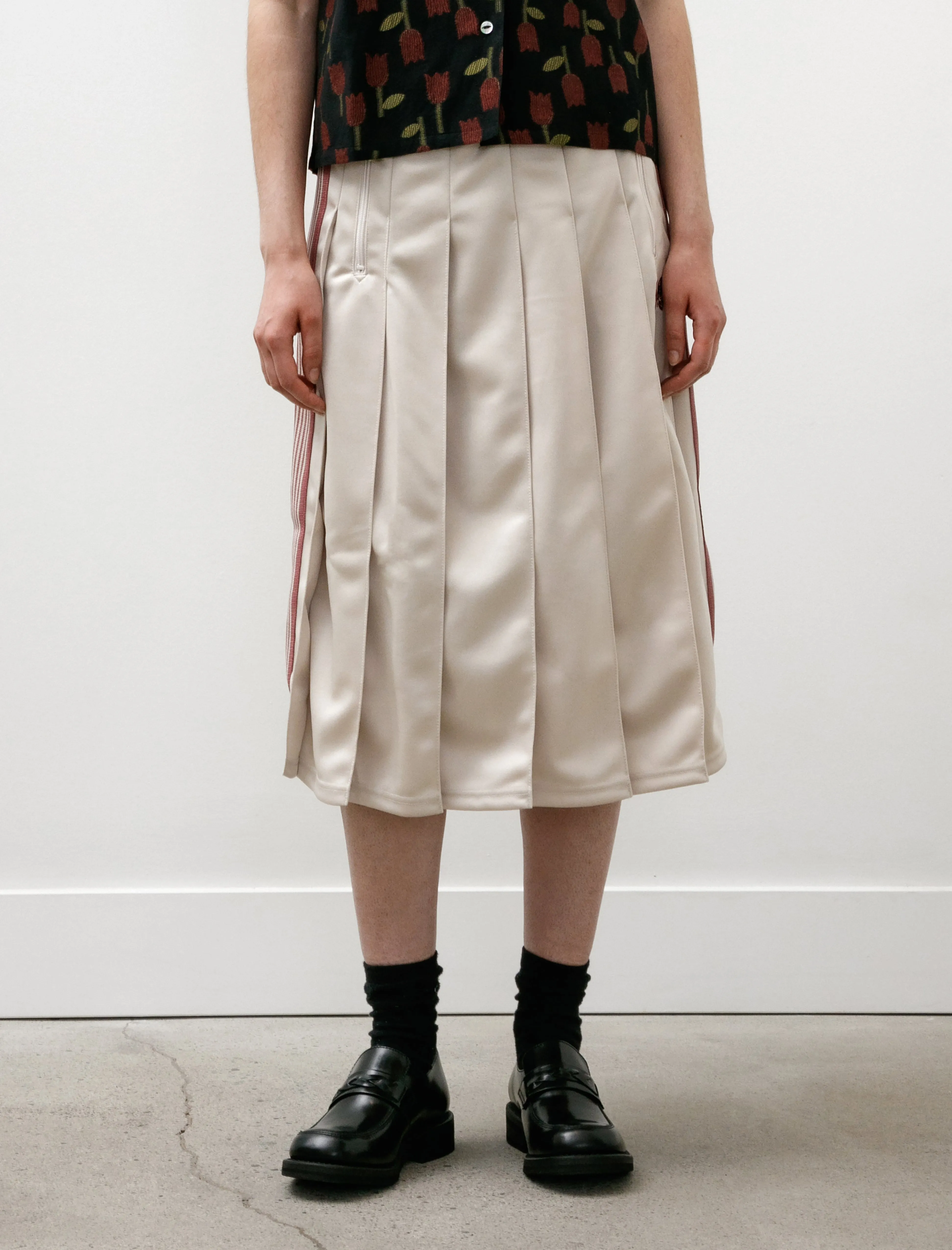 Pleated Track Skirt Poly Smooth Ivory sold by SHOP NEIGHBOR product image thumbnail 2