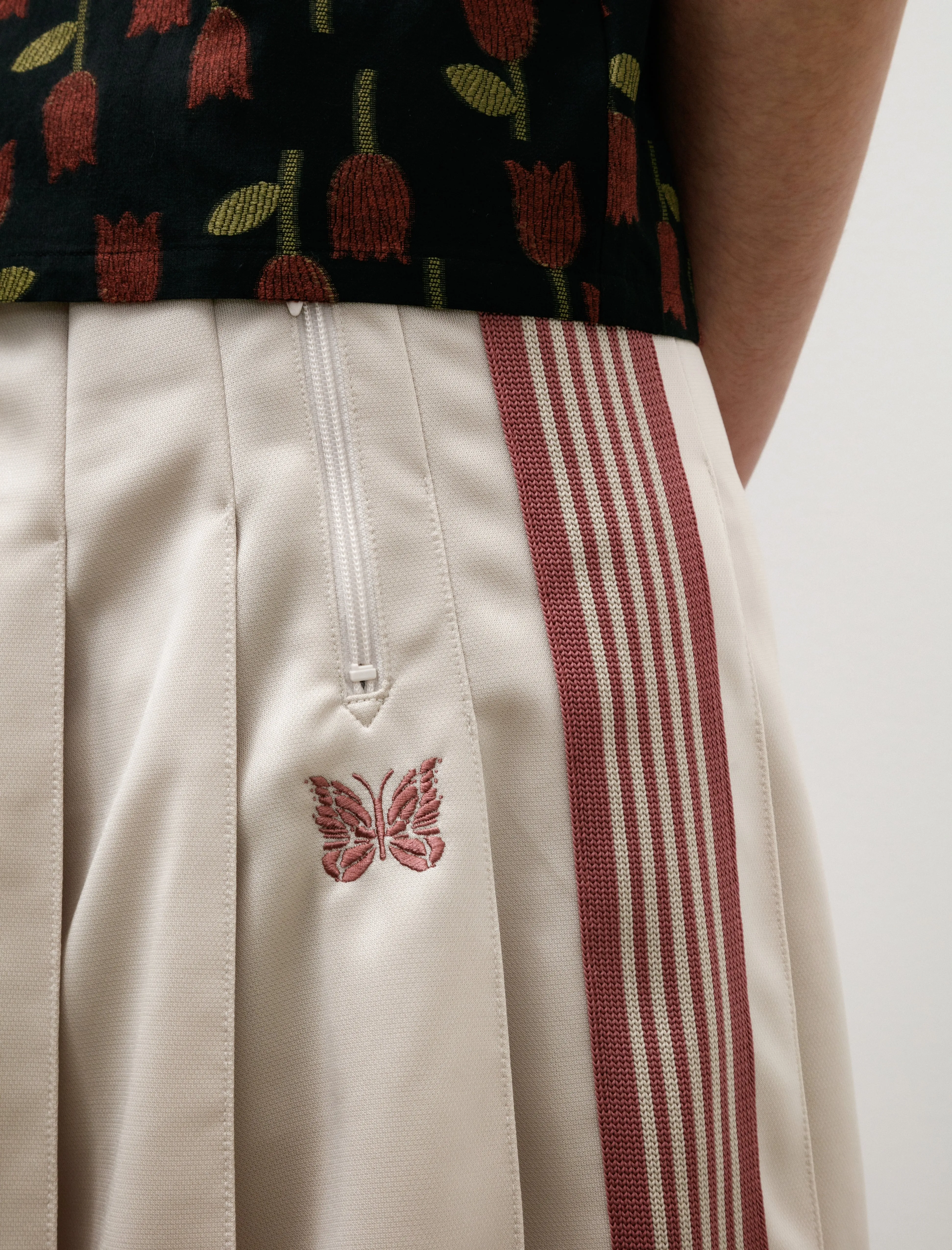 Pleated Track Skirt Poly Smooth Ivory sold by SHOP NEIGHBOR product image thumbnail 5