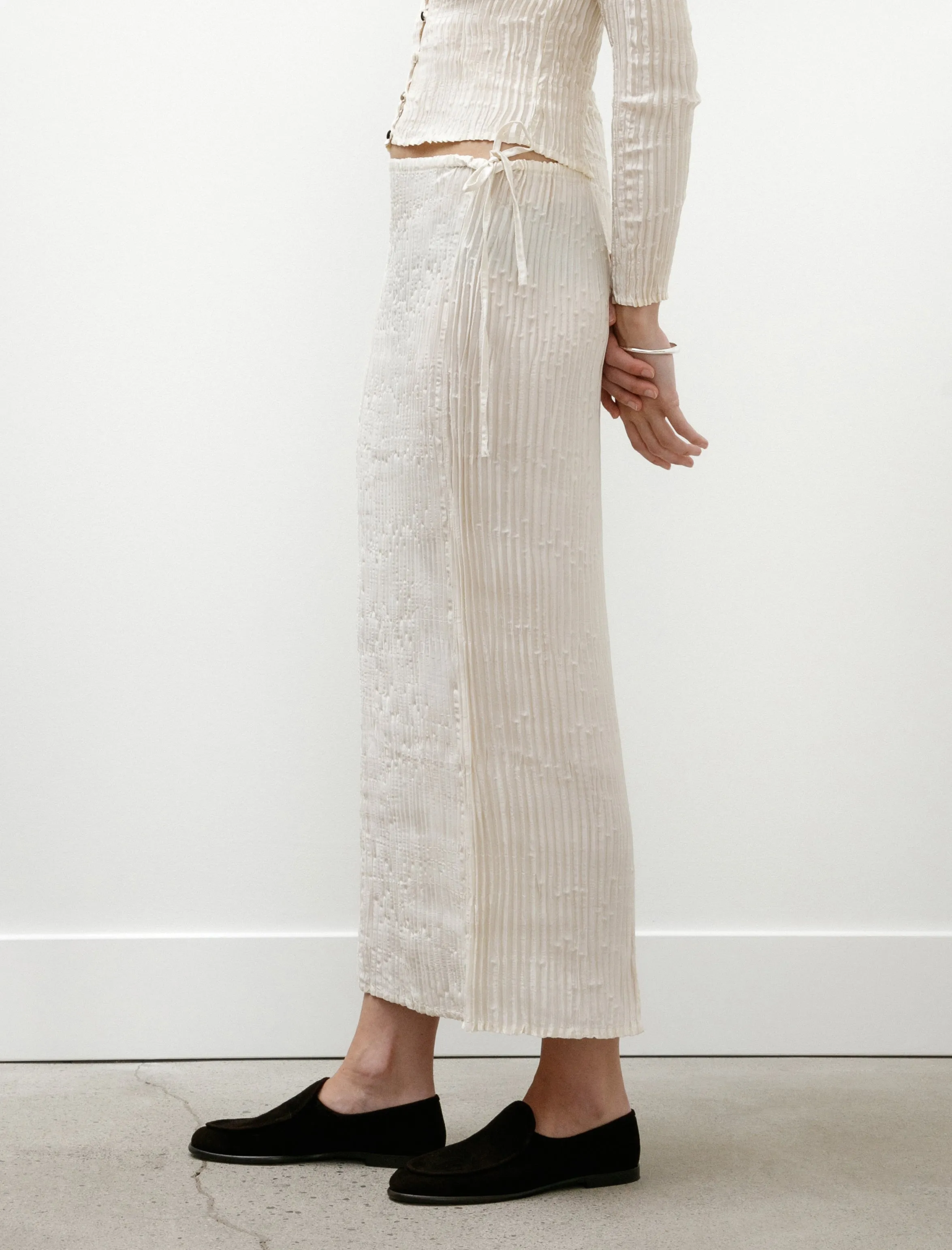 Plissé Satin Silk Long Skirt Off White sold by SHOP NEIGHBOR product image thumbnail 4