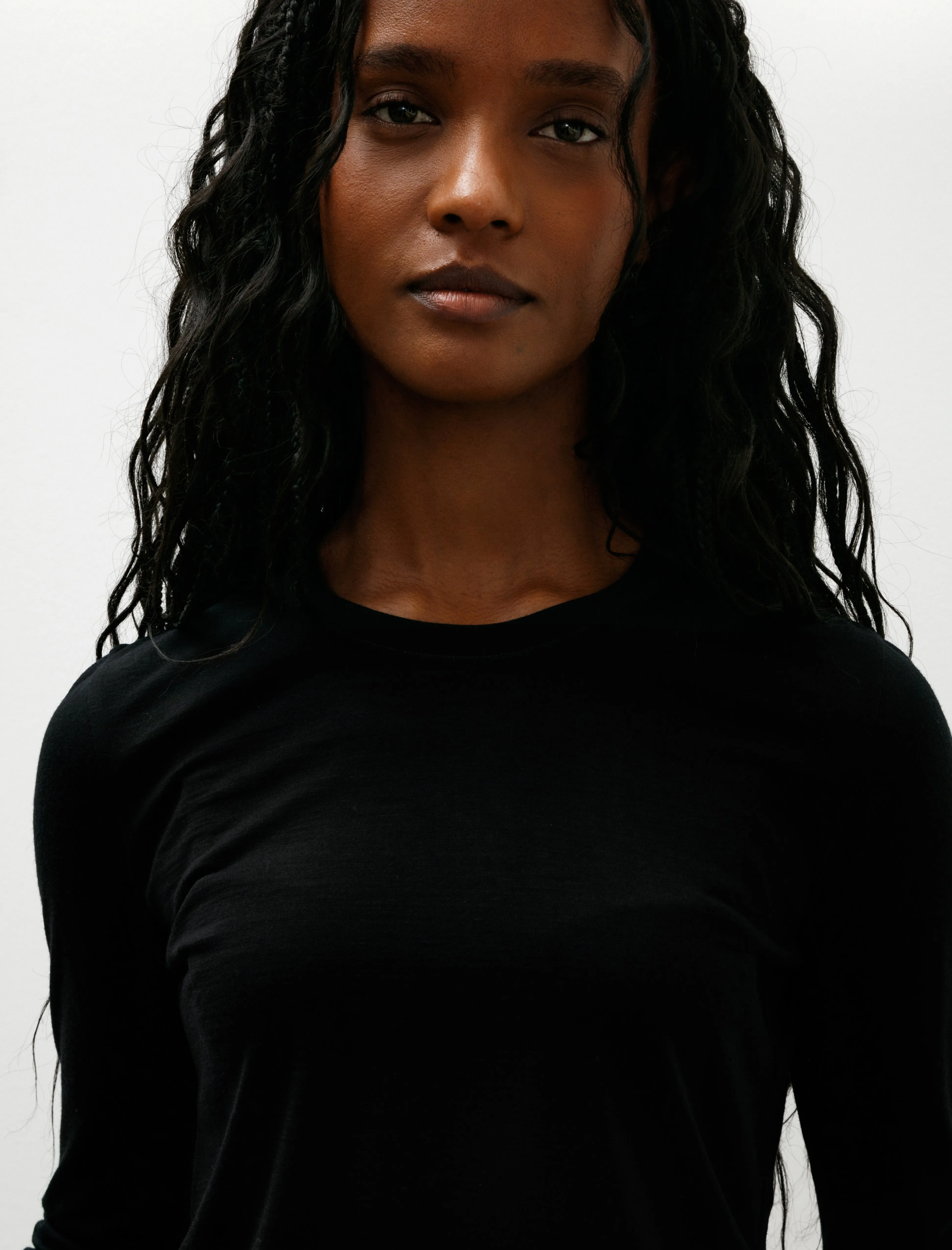 Frame LS Crew Black sold by SHOP NEIGHBOR product image thumbnail 2