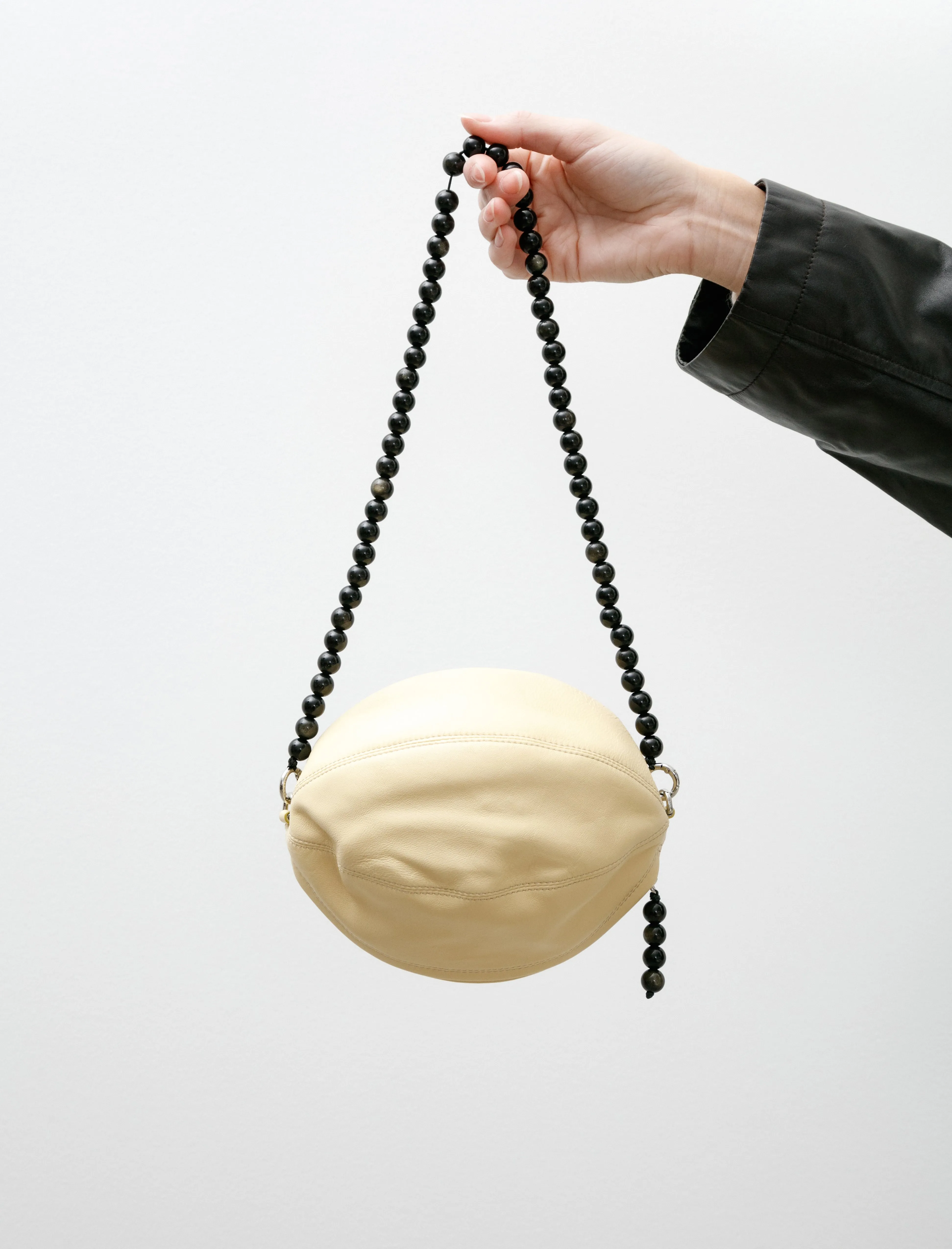 Ballon Pouch Custard sold by SHOP NEIGHBOR