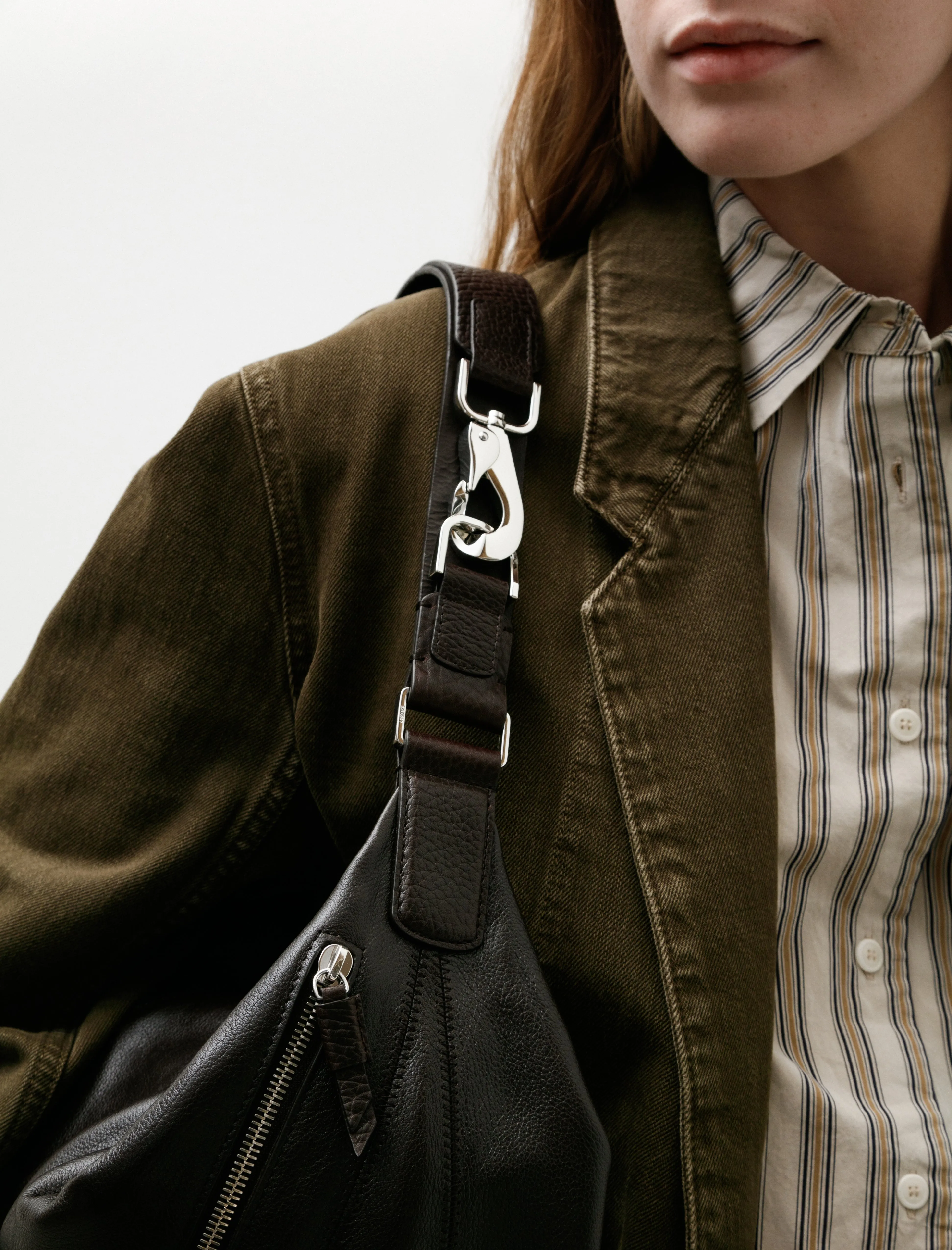 Quiver Clip Bag Dark Chocolate sold by SHOP NEIGHBOR product image thumbnail 4