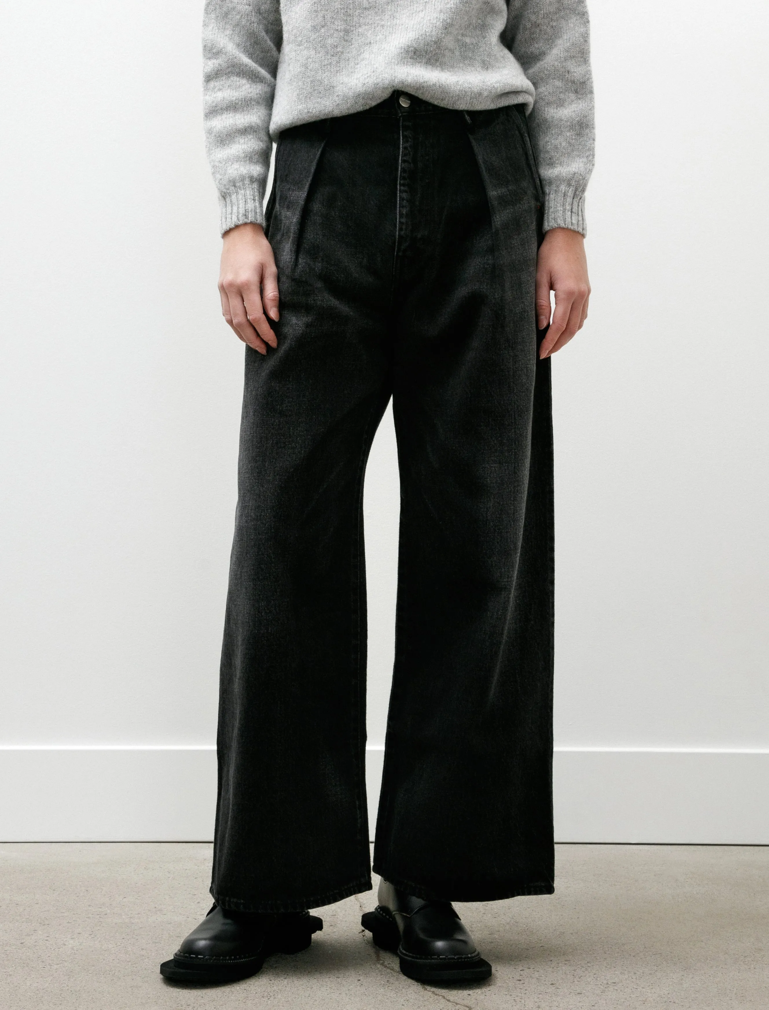 Selvage Denim Two Tuck Wide Pants Black Dark Fade sold by SHOP NEIGHBOR product image thumbnail 2