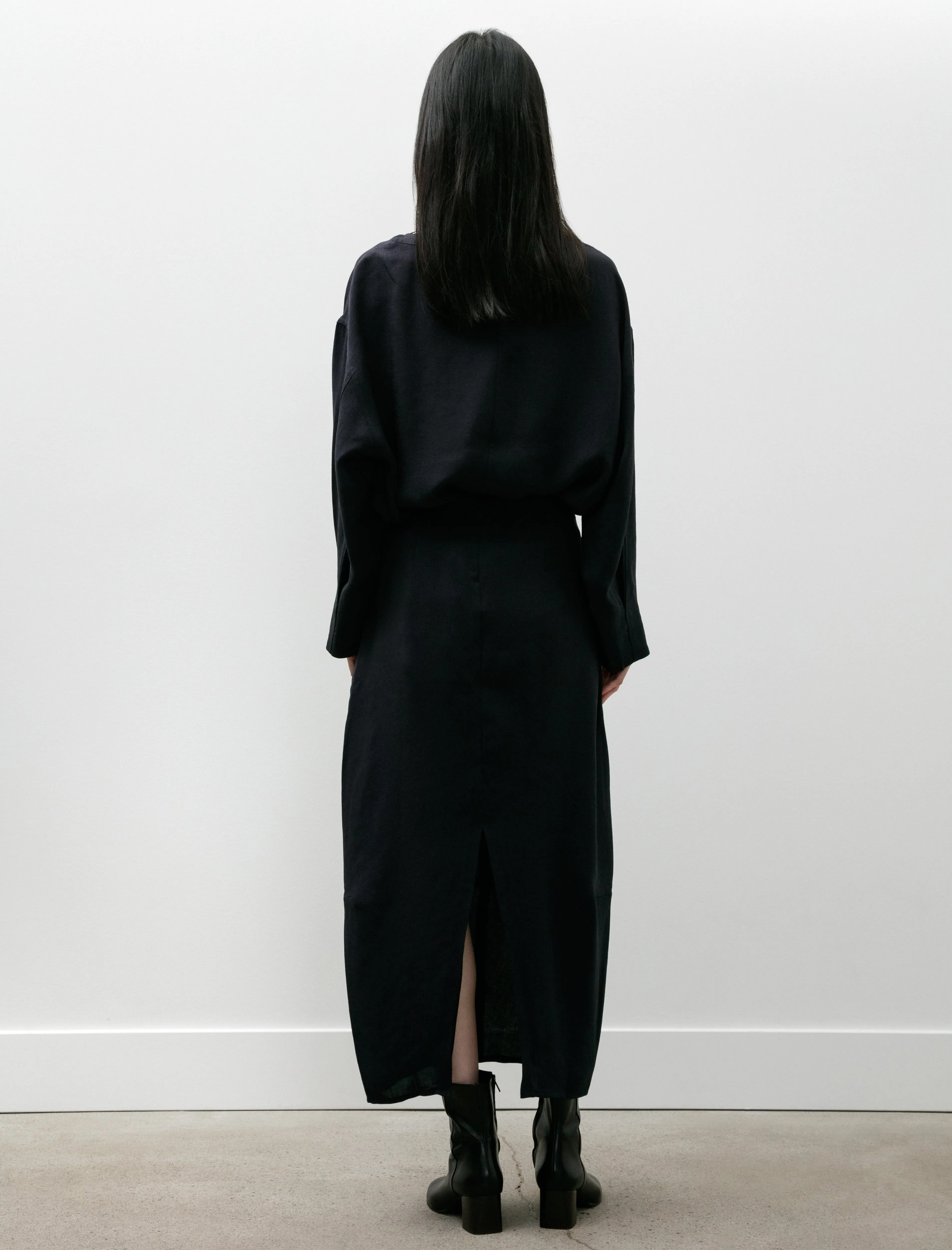 Beni Round Skirt Linenlike Twill Darkest Navy sold by SHOP NEIGHBOR product image thumbnail 5