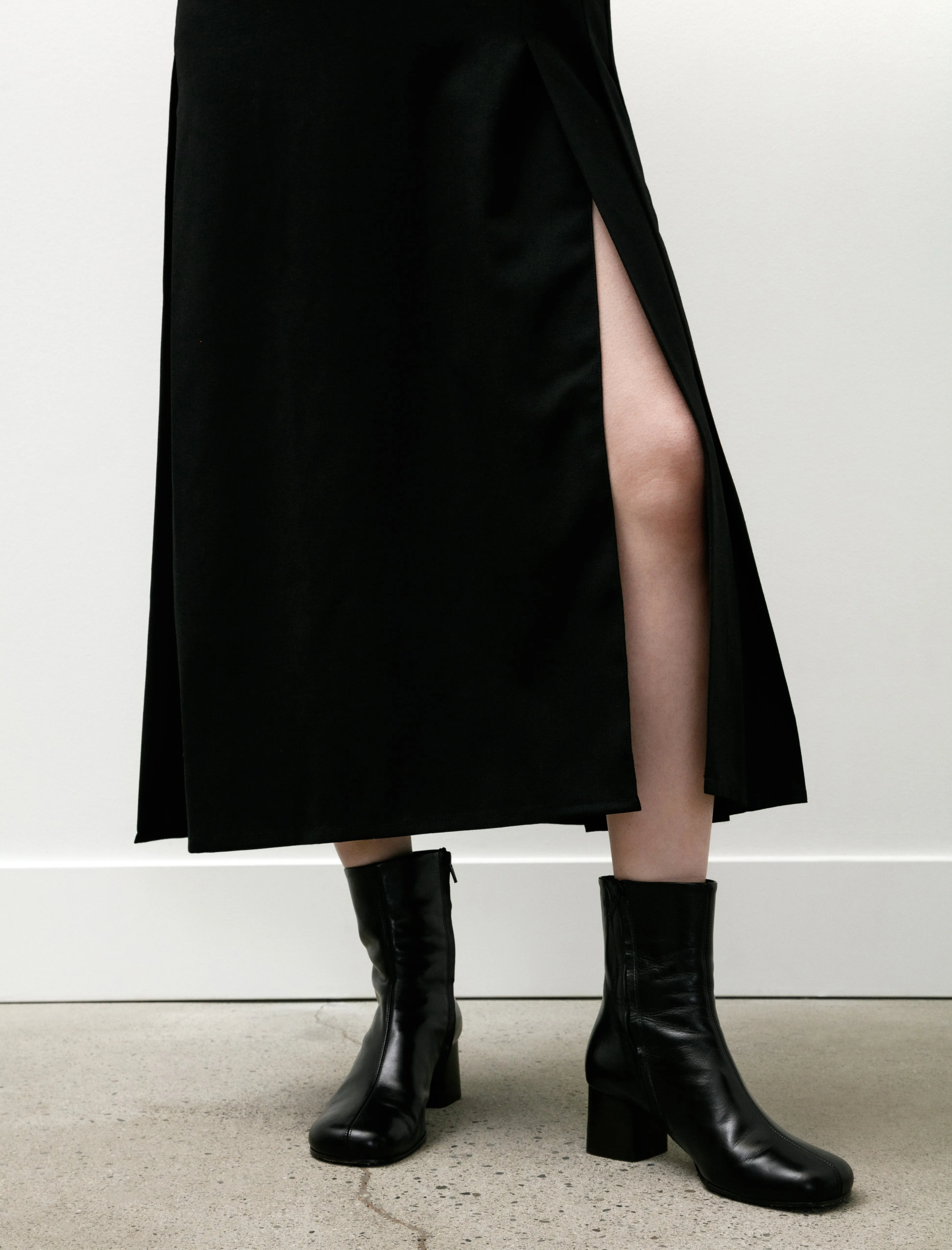 Carat Pleated Sleeveless Dress Black sold by SHOP NEIGHBOR product image thumbnail 4