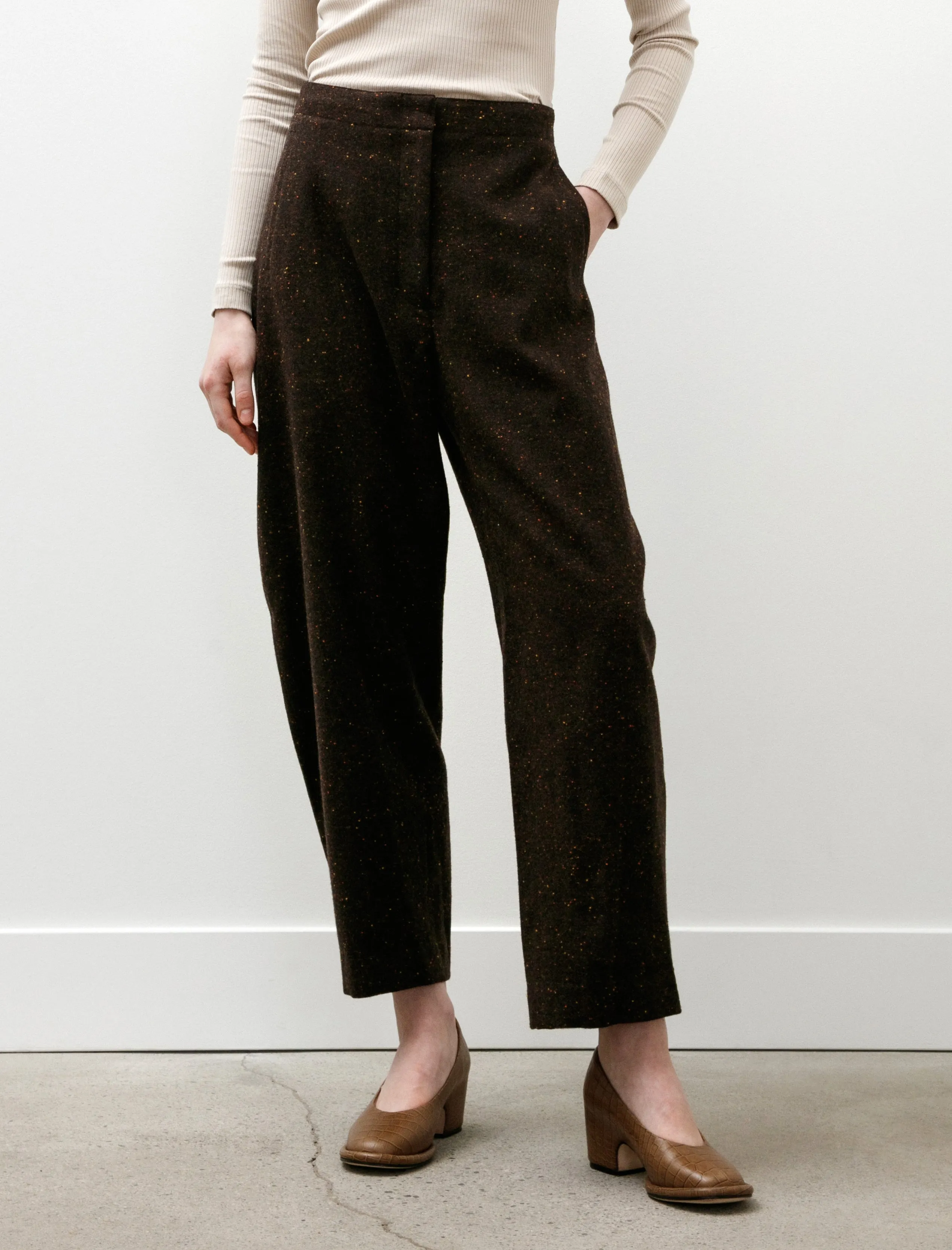 Colour Nep Curve Pants Brown sold by SHOP NEIGHBOR product image thumbnail 2