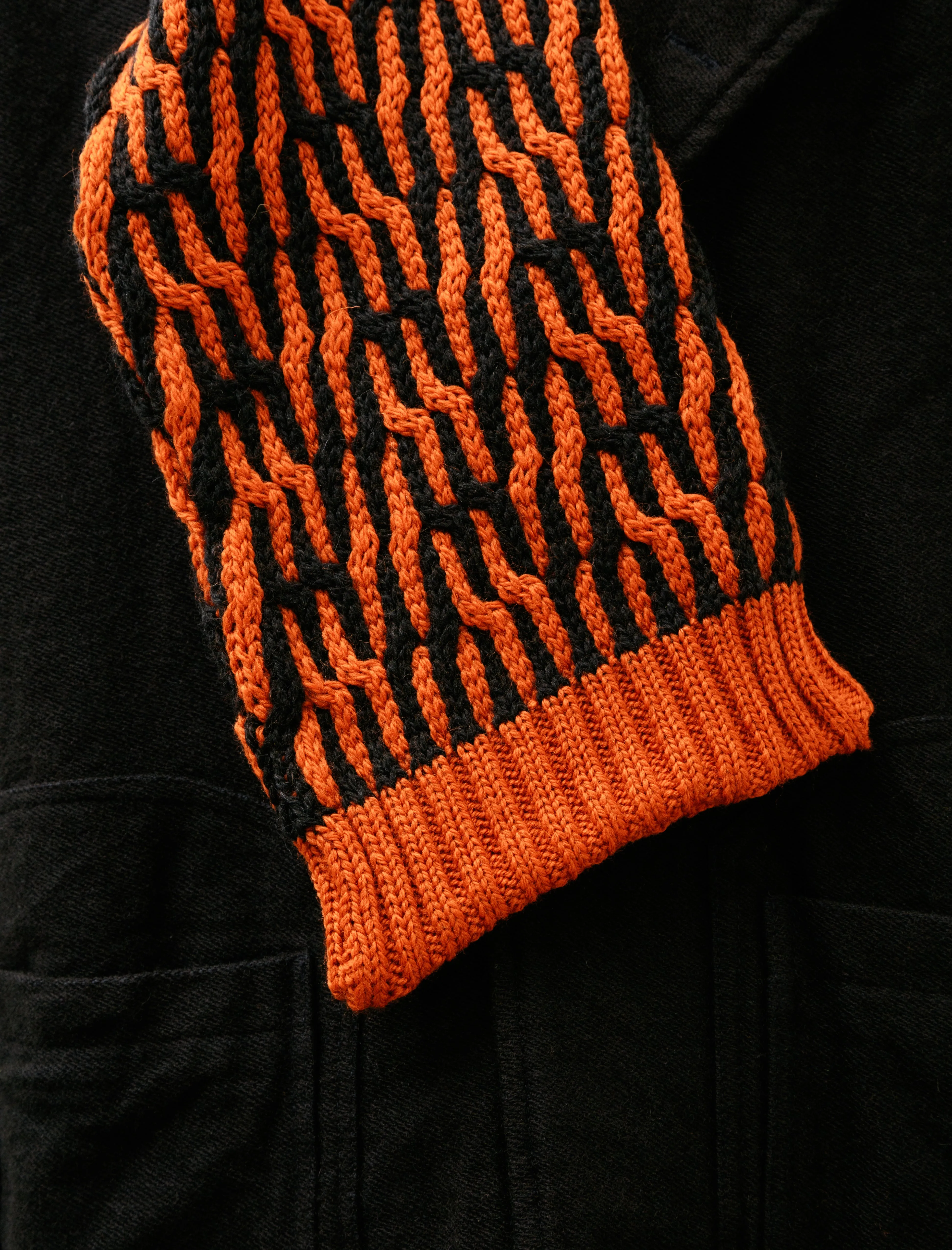 860 Permuted Cable Sleeve Scarf Two Fold Merino Wool Pimento/Black sold by SHOP NEIGHBOR product image thumbnail 3