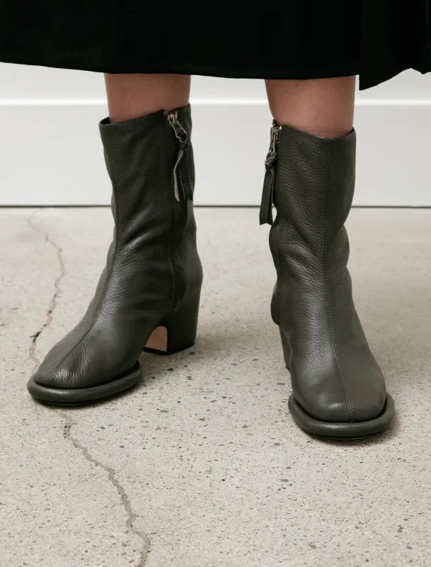 Soft Arch Boot Coal made by SHOP NEIGHBOR