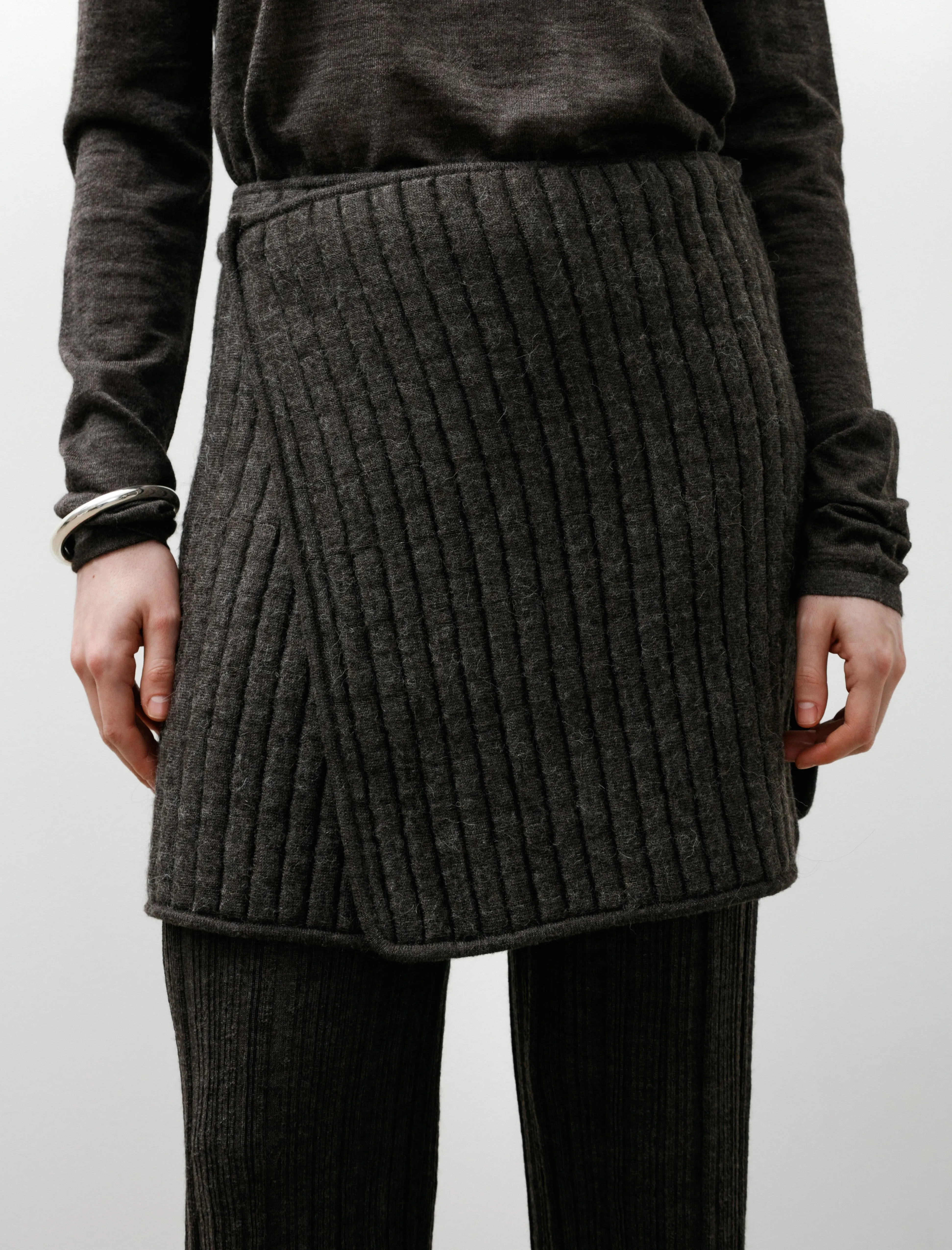 Tami Kilt Blackened sold by SHOP NEIGHBOR product image thumbnail 2